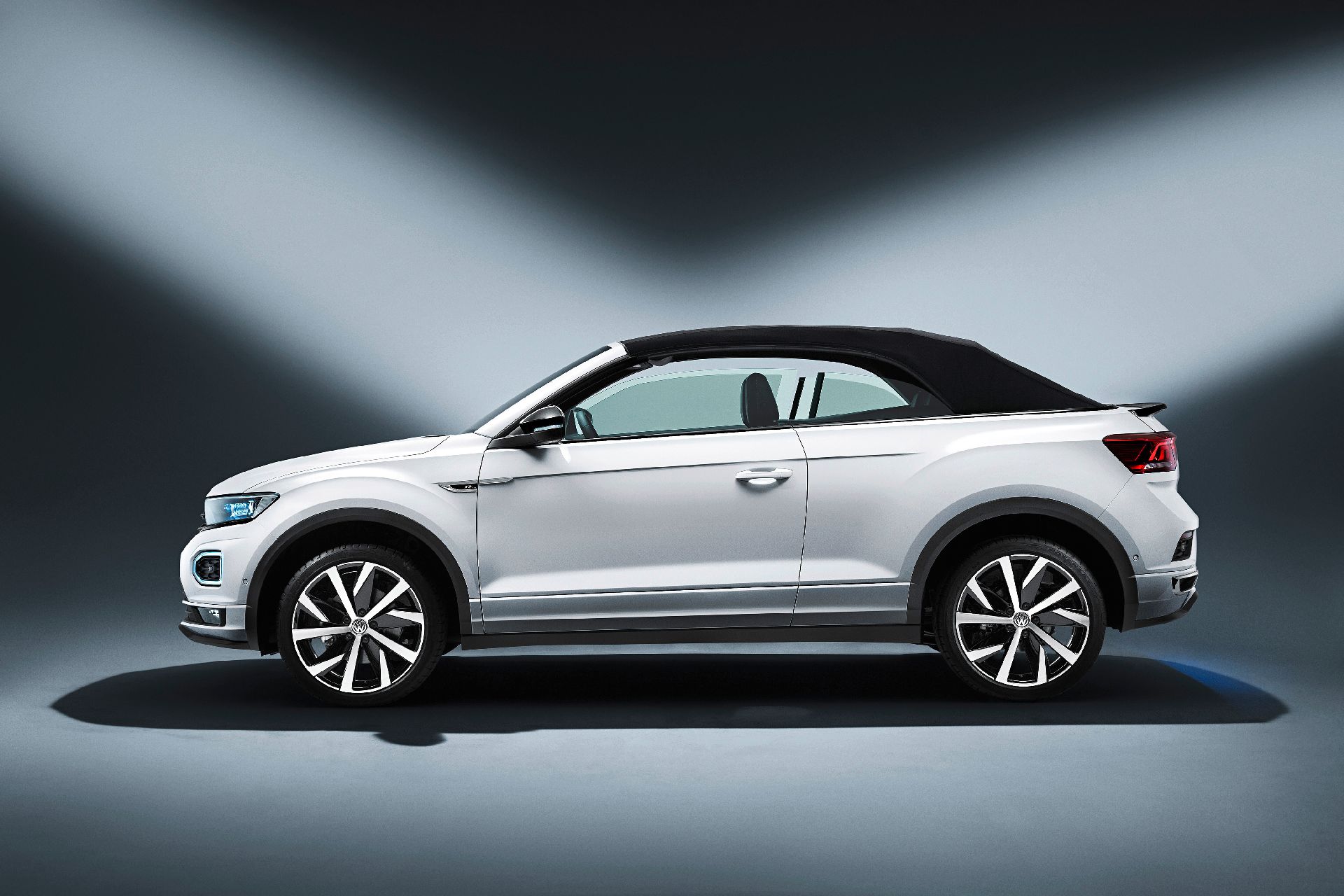 Volkswagen T-Roc Cabriolet Is A Crossover For Droptop Lovers