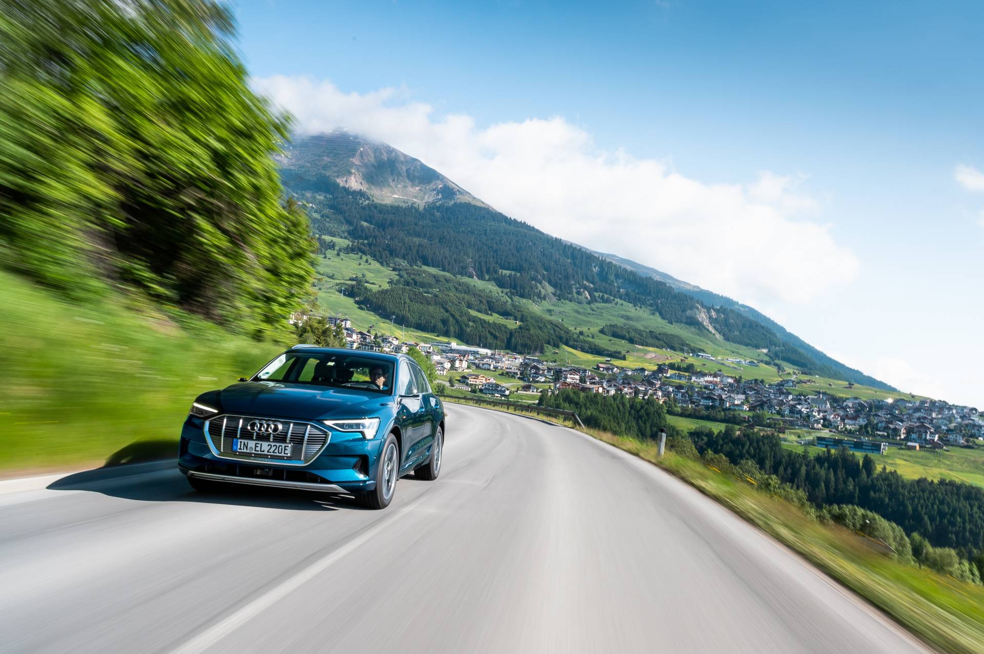 Audi E-Tron Fleet Crosses 10 Countries, Does 1,600 Km In 24 Hours