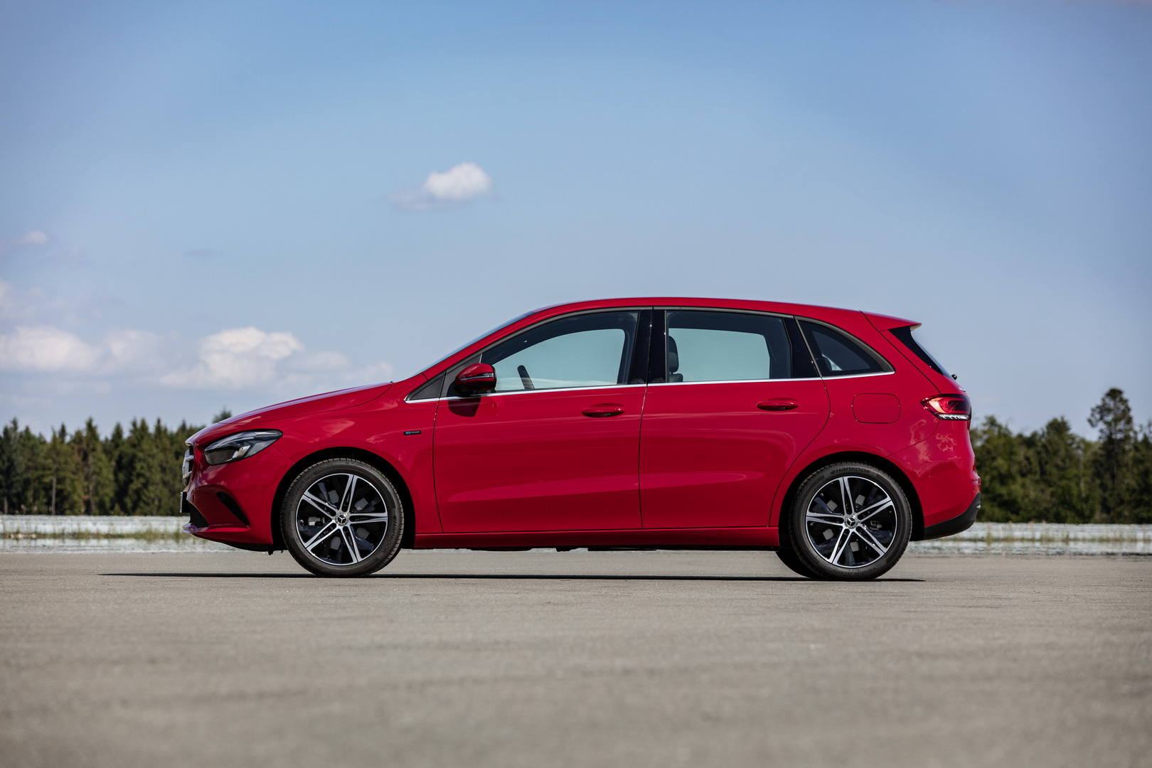 Mercedes-Benz A250e And B250e Plug-In Hybrids Are On Deck