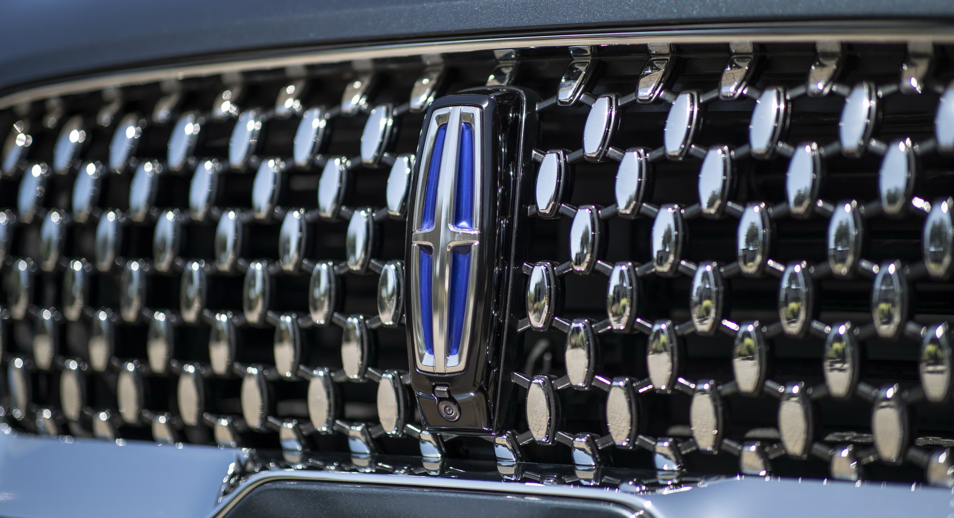 Check Out The 2020 Lincoln Aviator From Every Angle In Huge Photo Gallery