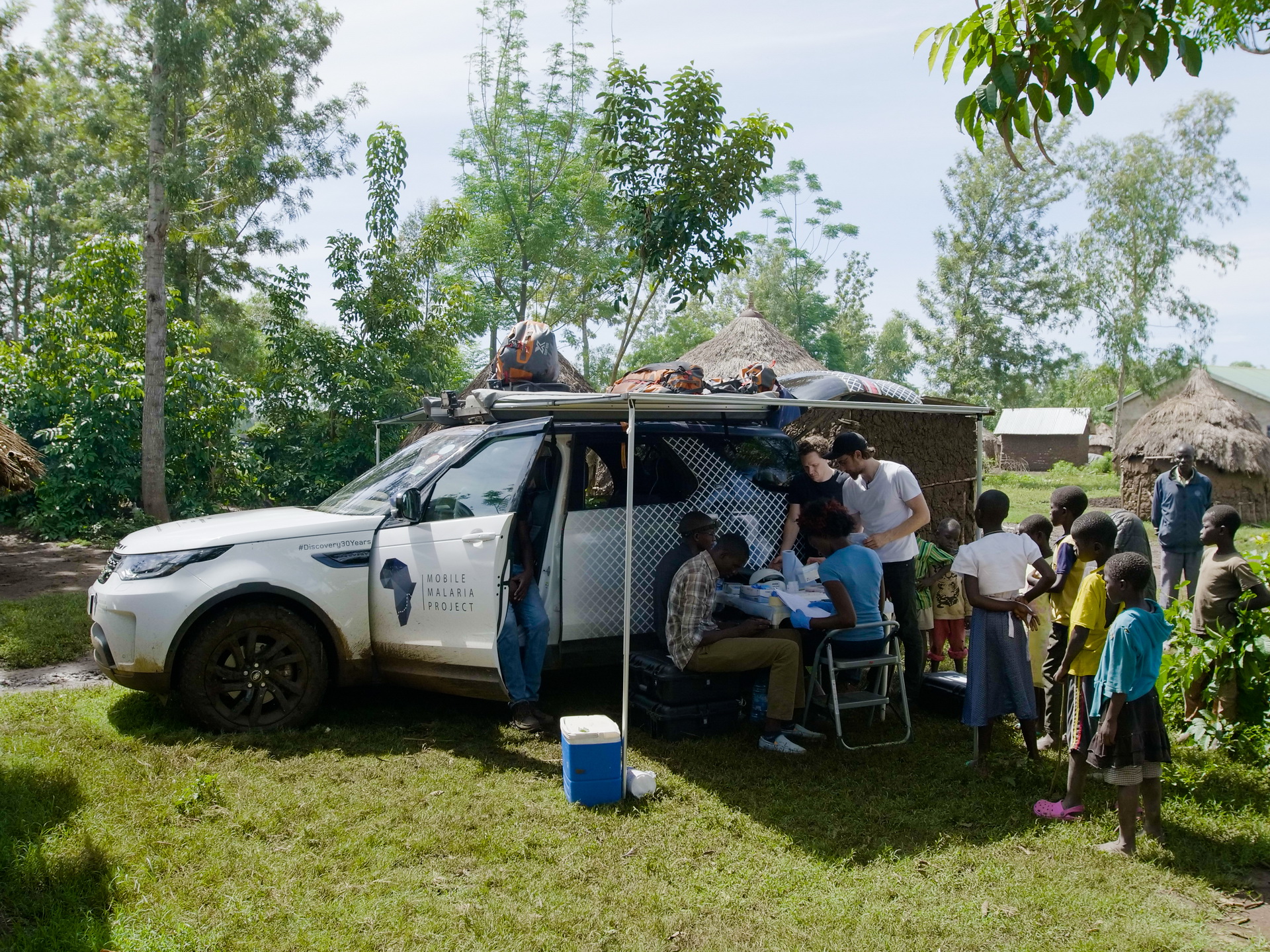 Land Rover Discovery Mobile Malaria Lab Completes Mission