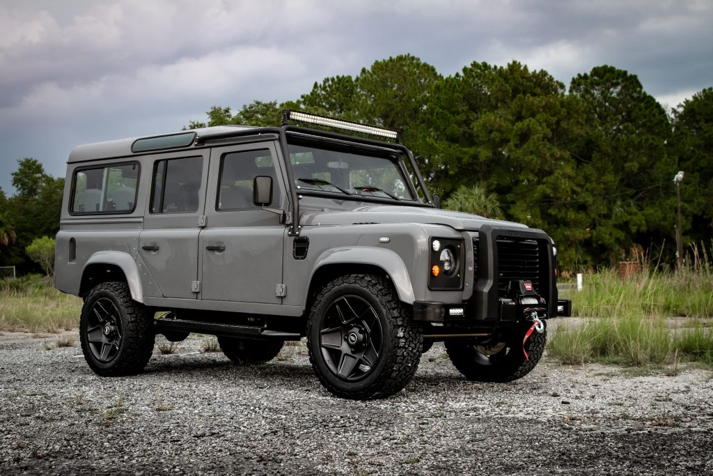 Land Rover Defender “Project Ghost” Has Numerous Mods, 430 HP LS3 V8
