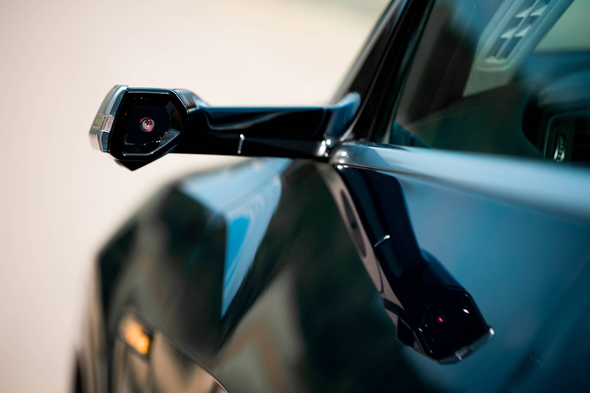 NHTSA To Start Testing Cars With Cameras Instead Of Wing Mirrors