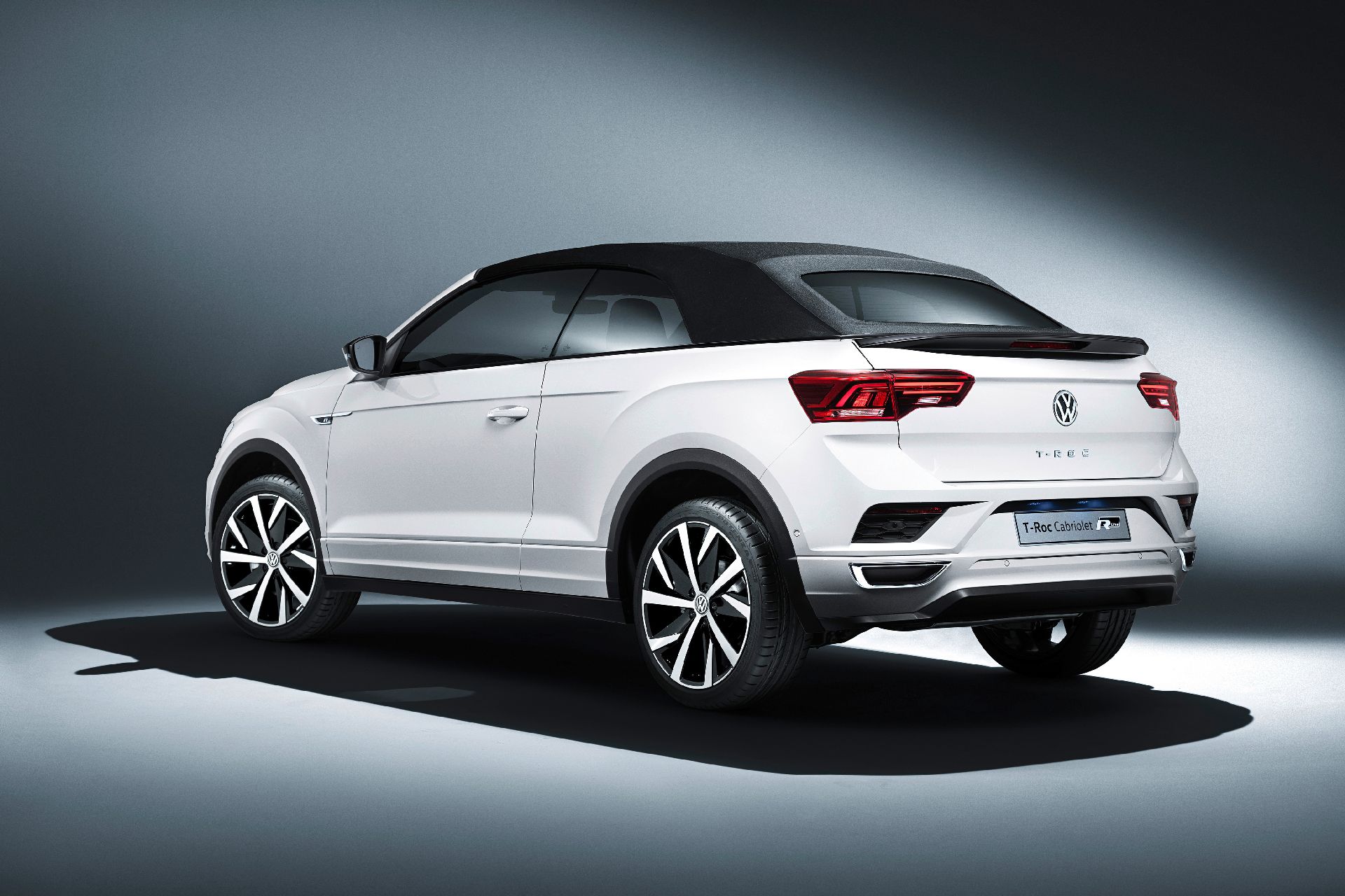 Volkswagen T-Roc Cabriolet Is A Crossover For Droptop Lovers