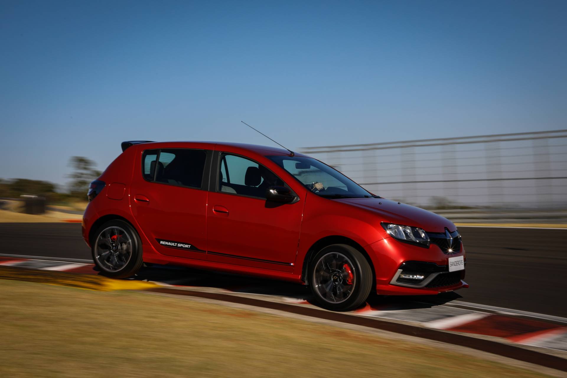 2020 Renault Sandero RS Revealed, Remains A South America-Only Affair