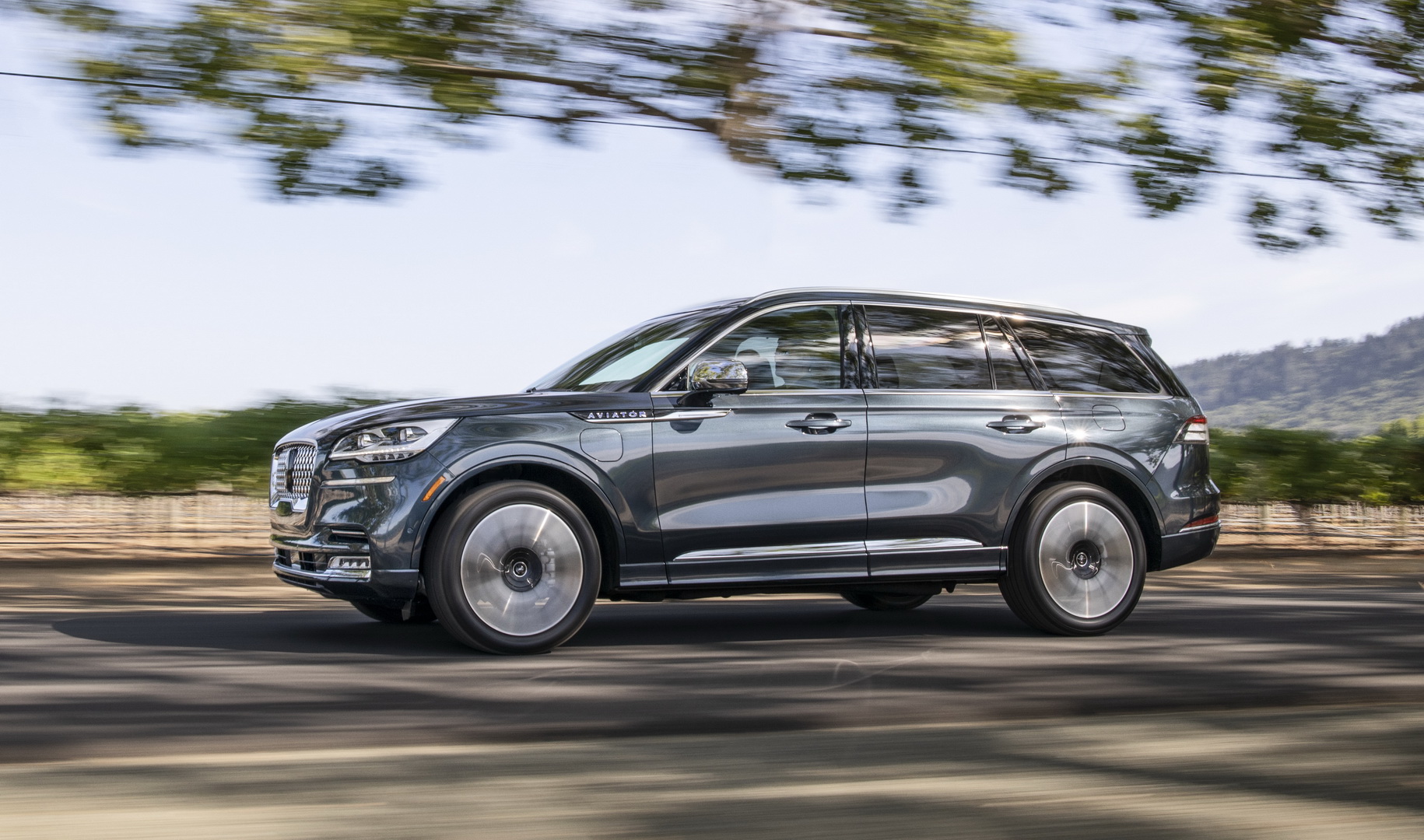 Check Out The 2020 Lincoln Aviator From Every Angle In Huge Photo Gallery