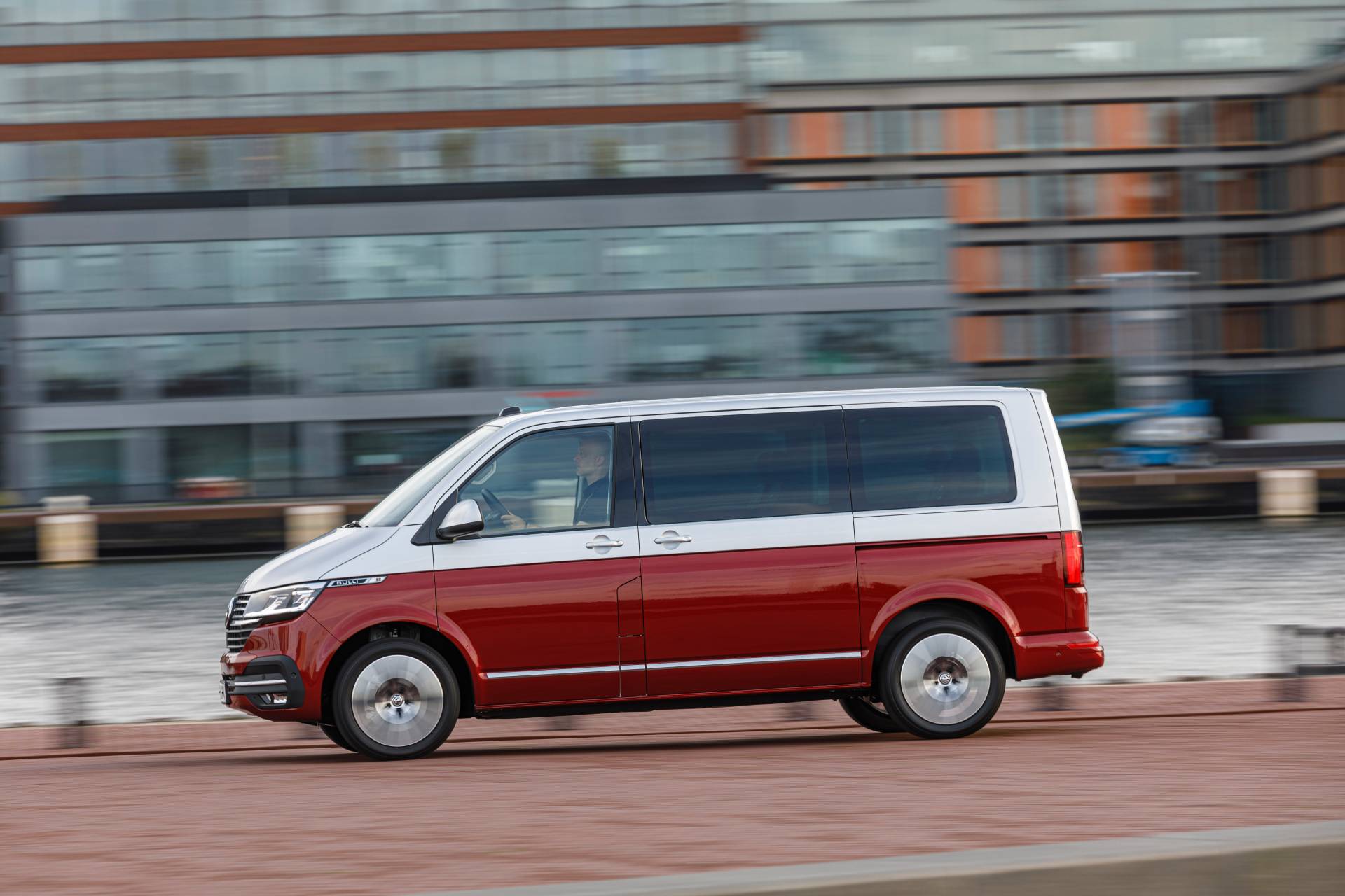 Facelifted 2020 VW Multivan Detailed, On Sale This Fall From €31,000