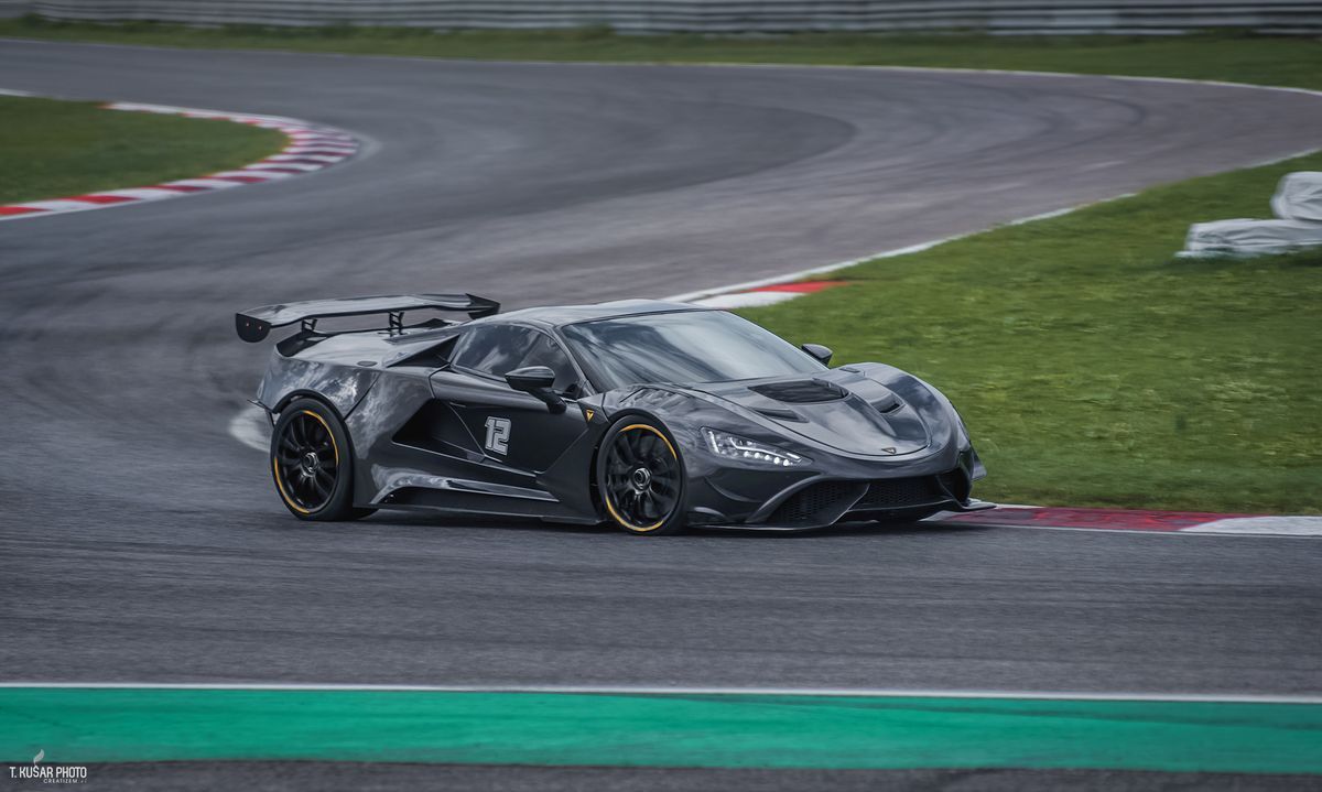 Tushek TS 900 H Apex Is A 937 HP Hybrid Hypercar From Slovenia