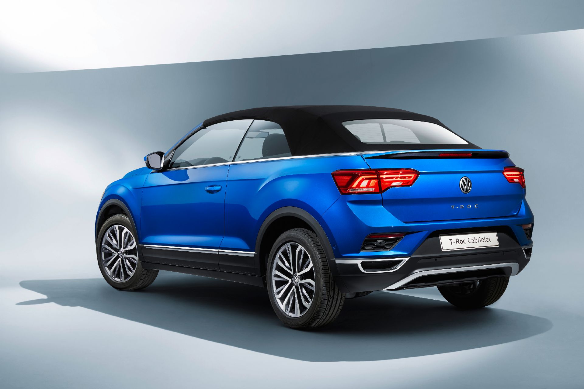 Volkswagen T-Roc Cabriolet Is A Crossover For Droptop Lovers