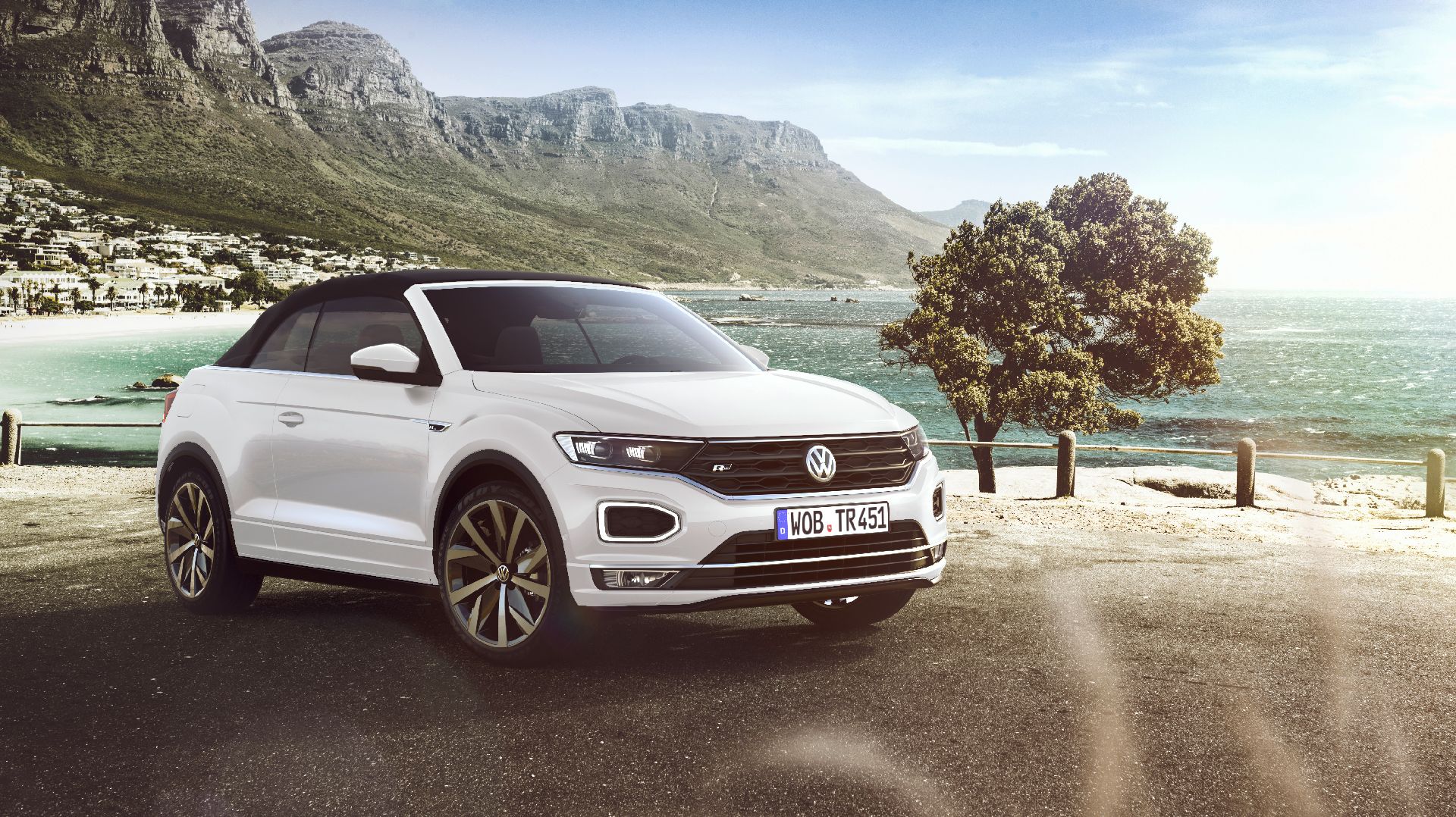 Volkswagen T-Roc Cabriolet Is A Crossover For Droptop Lovers