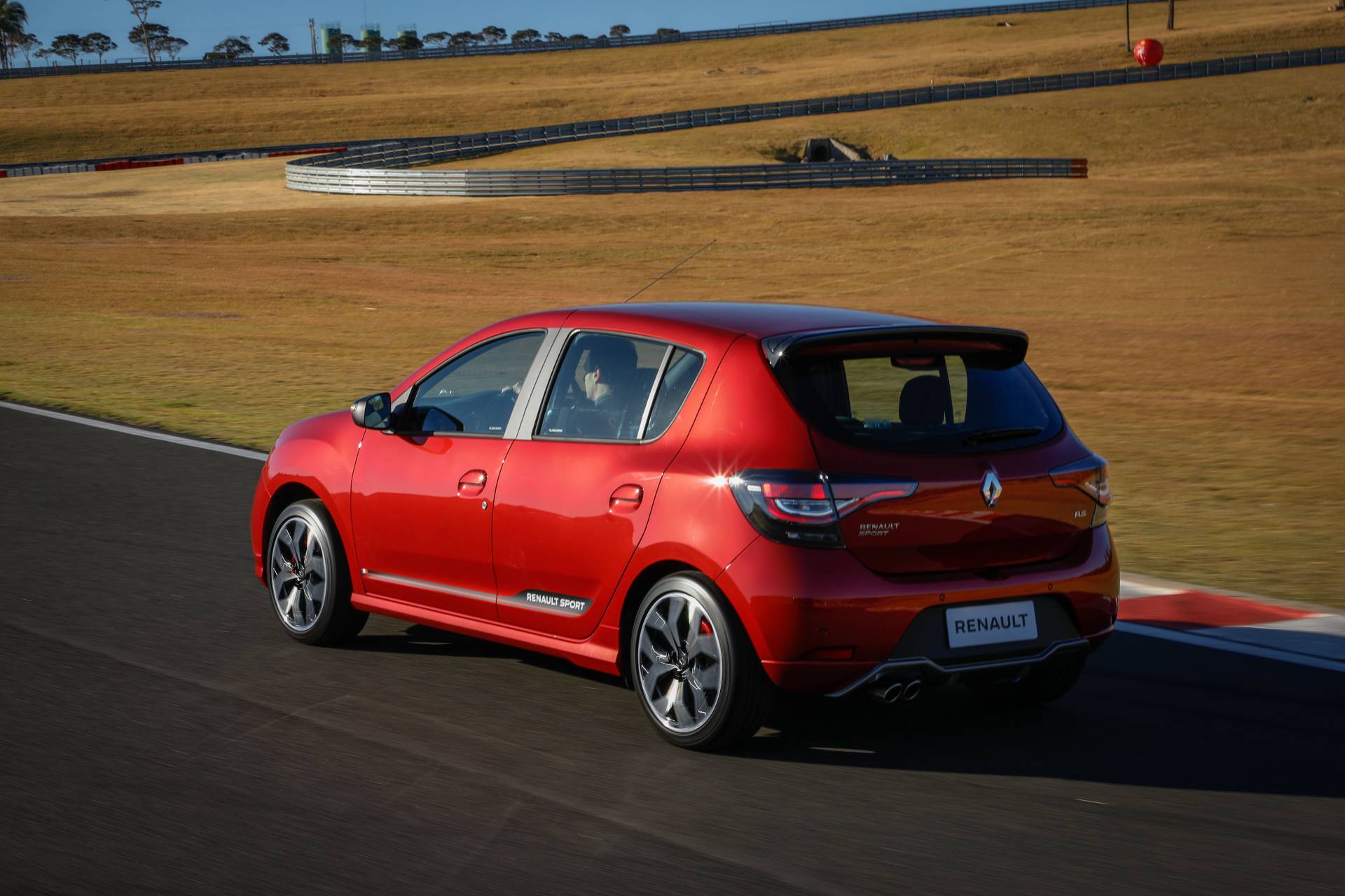 2020 Renault Sandero RS Revealed, Remains A South America-Only Affair