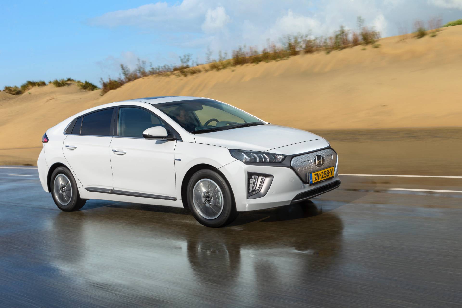 Facelifted 2020 Hyundai Ioniq Electric: Final Specs And New Photos Released