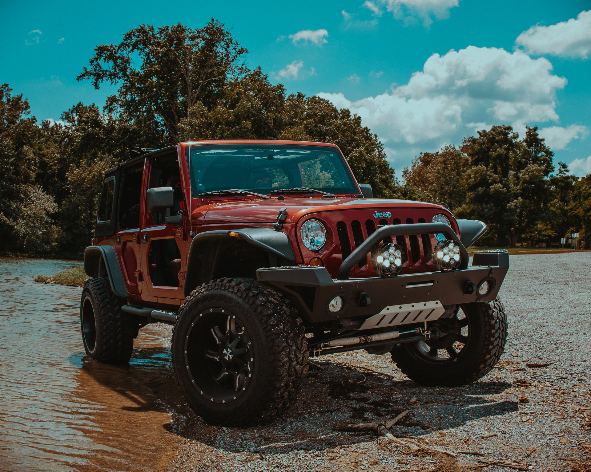 Bestop Builds Custom Jeep Wrangler For Country Music Star Michael Ray