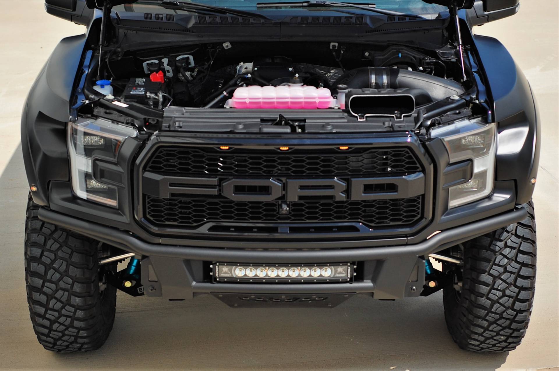 PaxPower’s 758 HP Supercharged V8 Ford F-150 Raptor Is Pure Evil