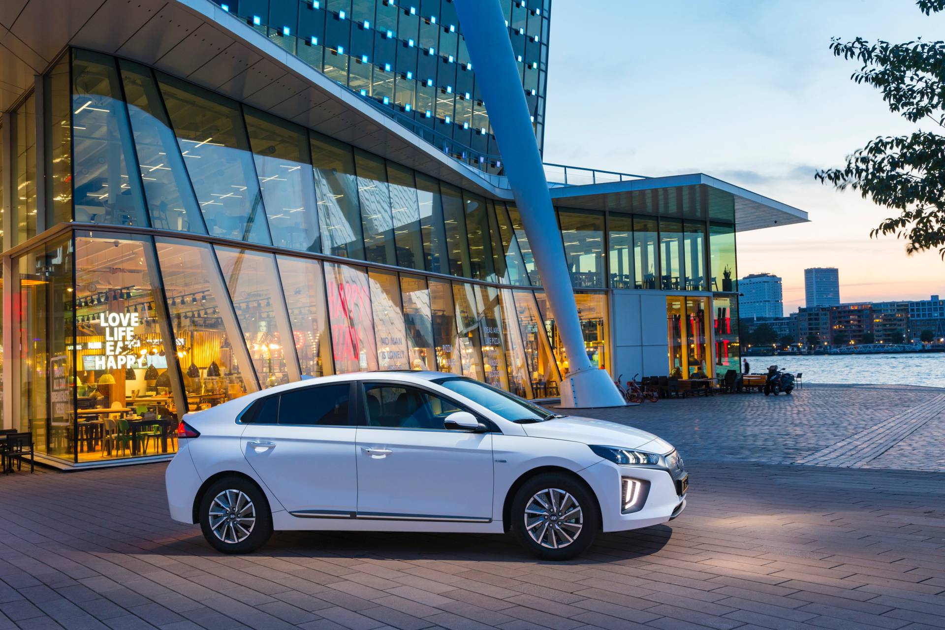 Facelifted 2020 Hyundai Ioniq Electric: Final Specs And New Photos Released