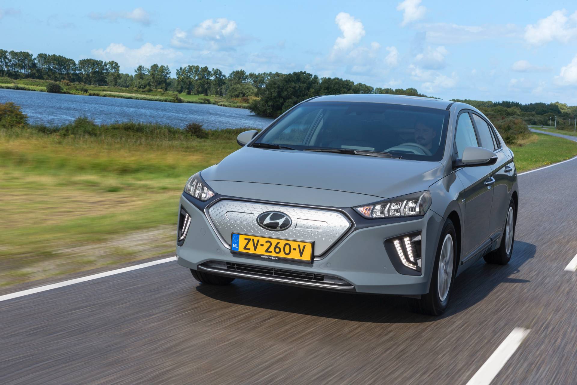 Facelifted 2020 Hyundai Ioniq Electric: Final Specs And New Photos Released