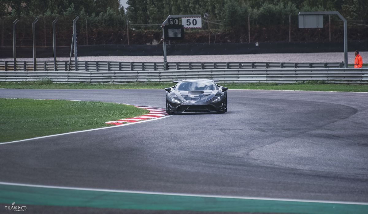 Tushek TS 900 H Apex Is A 937 HP Hybrid Hypercar From Slovenia