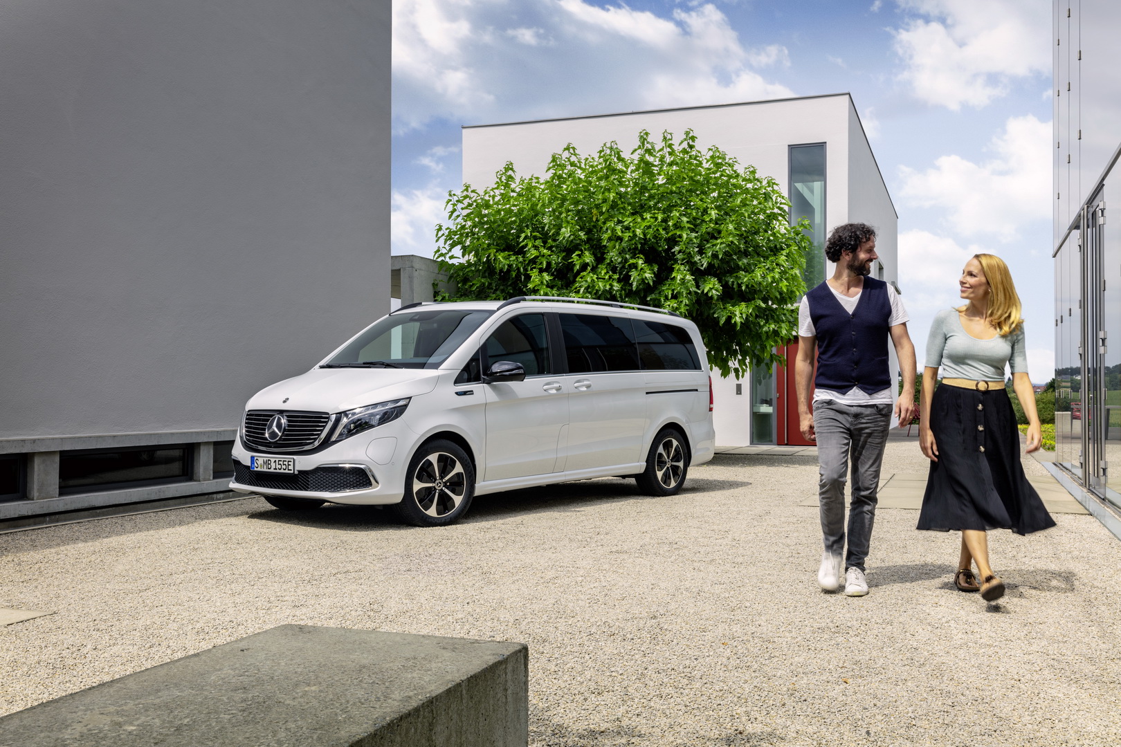 2020 Mercedes-Benz EQV Electric MPV Unveiled With 405 Km Range