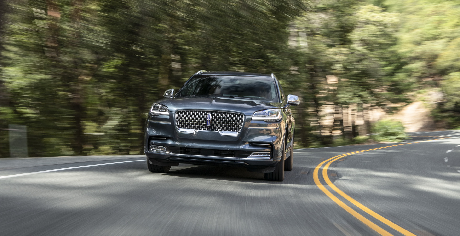 Check Out The 2020 Lincoln Aviator From Every Angle In Huge Photo Gallery
