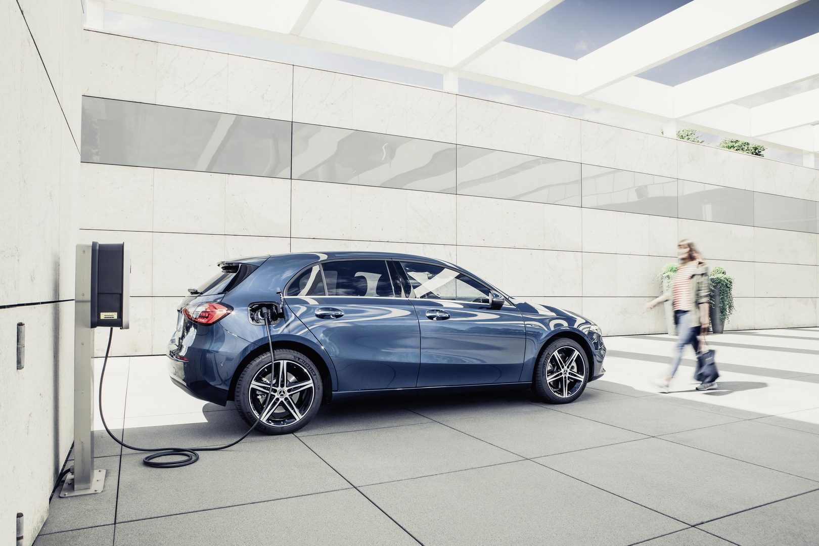 Mercedes-Benz A250e And B250e Plug-In Hybrids Are On Deck
