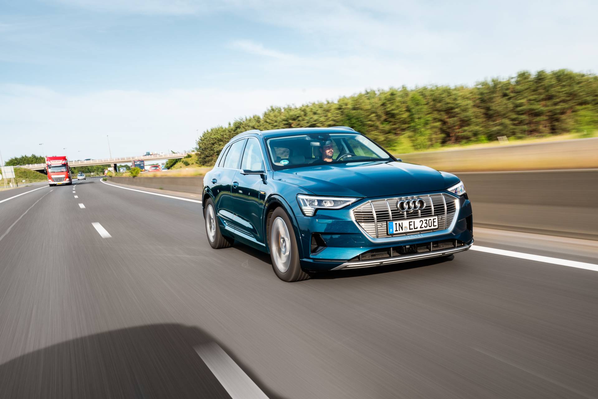 Audi E-Tron Fleet Crosses 10 Countries, Does 1,600 Km In 24 Hours