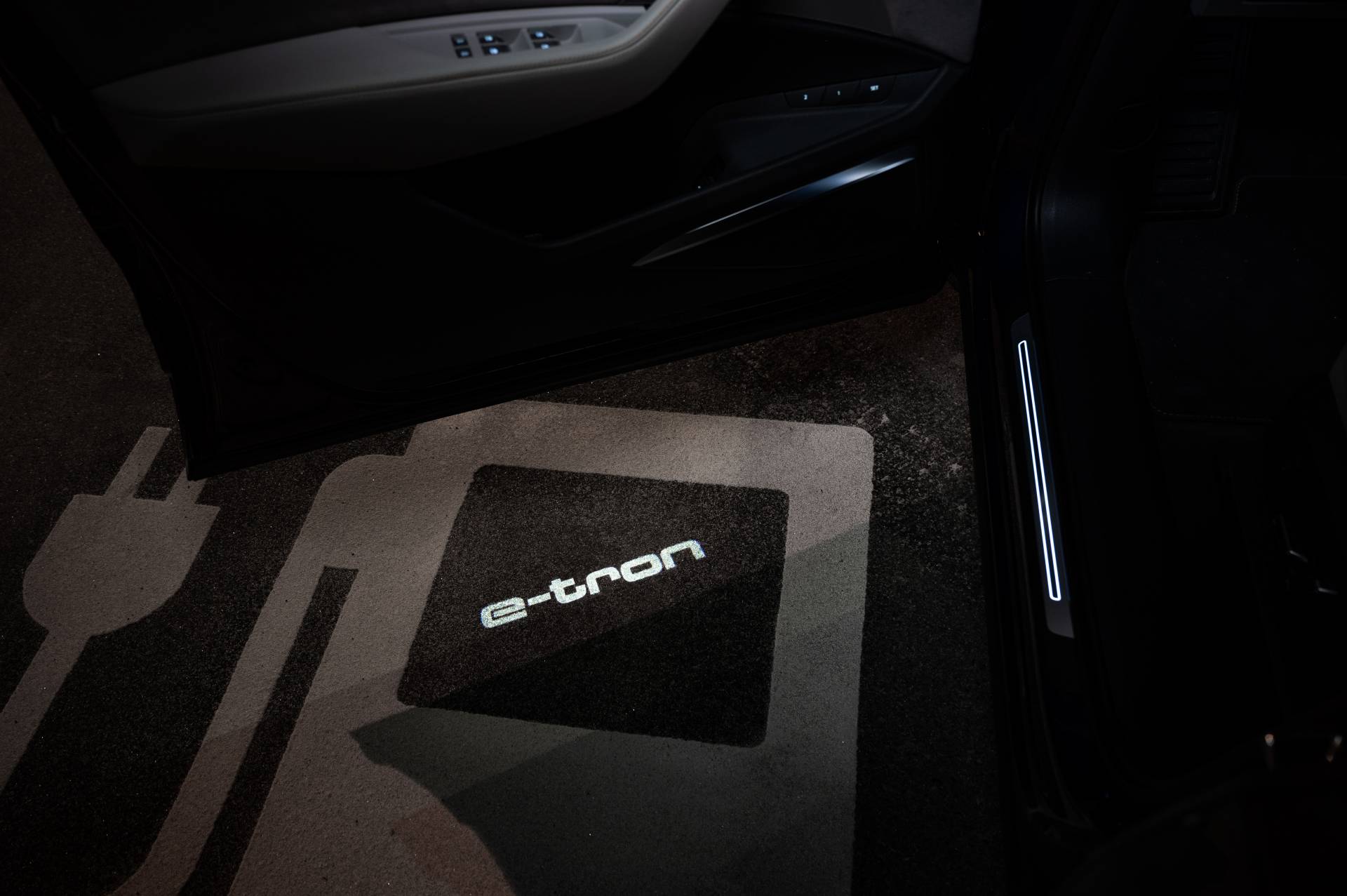 Audi E-Tron Fleet Crosses 10 Countries, Does 1,600 Km In 24 Hours