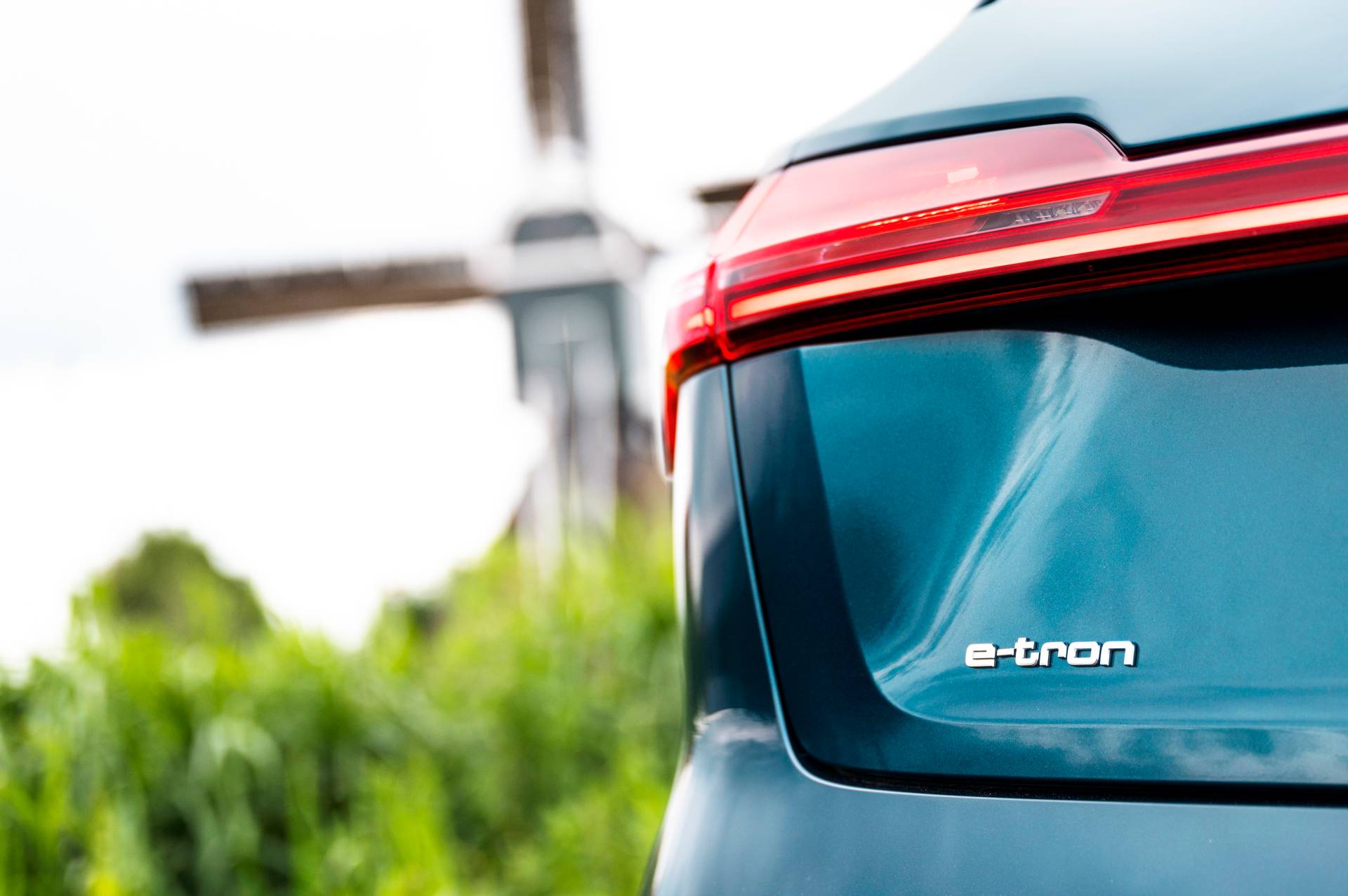 Audi E-Tron Fleet Crosses 10 Countries, Does 1,600 Km In 24 Hours