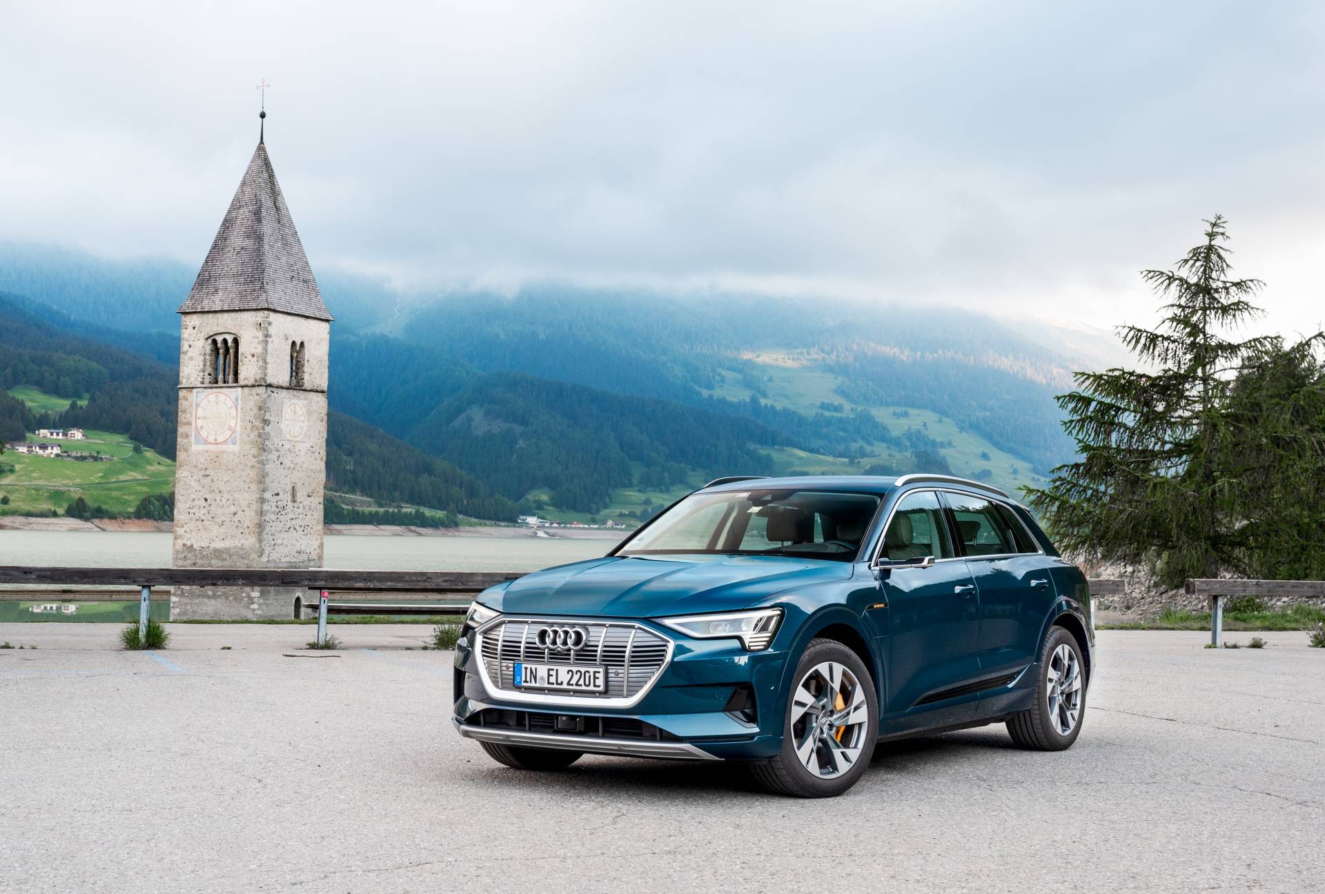Audi E-Tron Fleet Crosses 10 Countries, Does 1,600 Km In 24 Hours