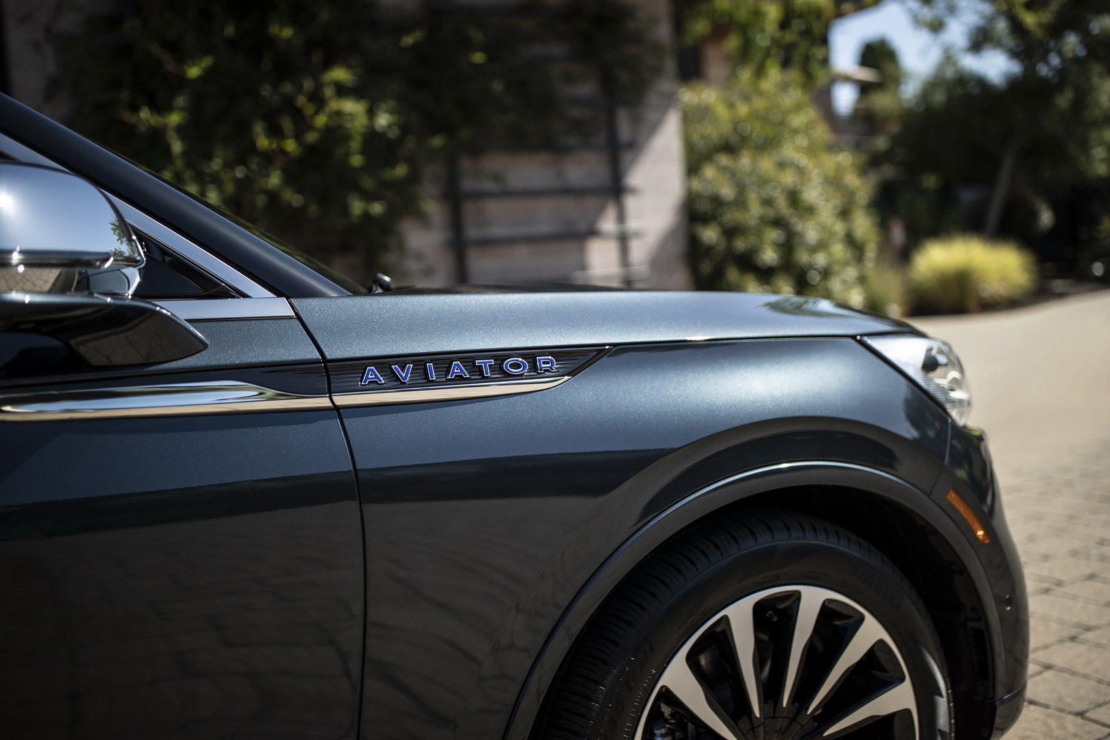 Check Out The 2020 Lincoln Aviator From Every Angle In Huge Photo Gallery