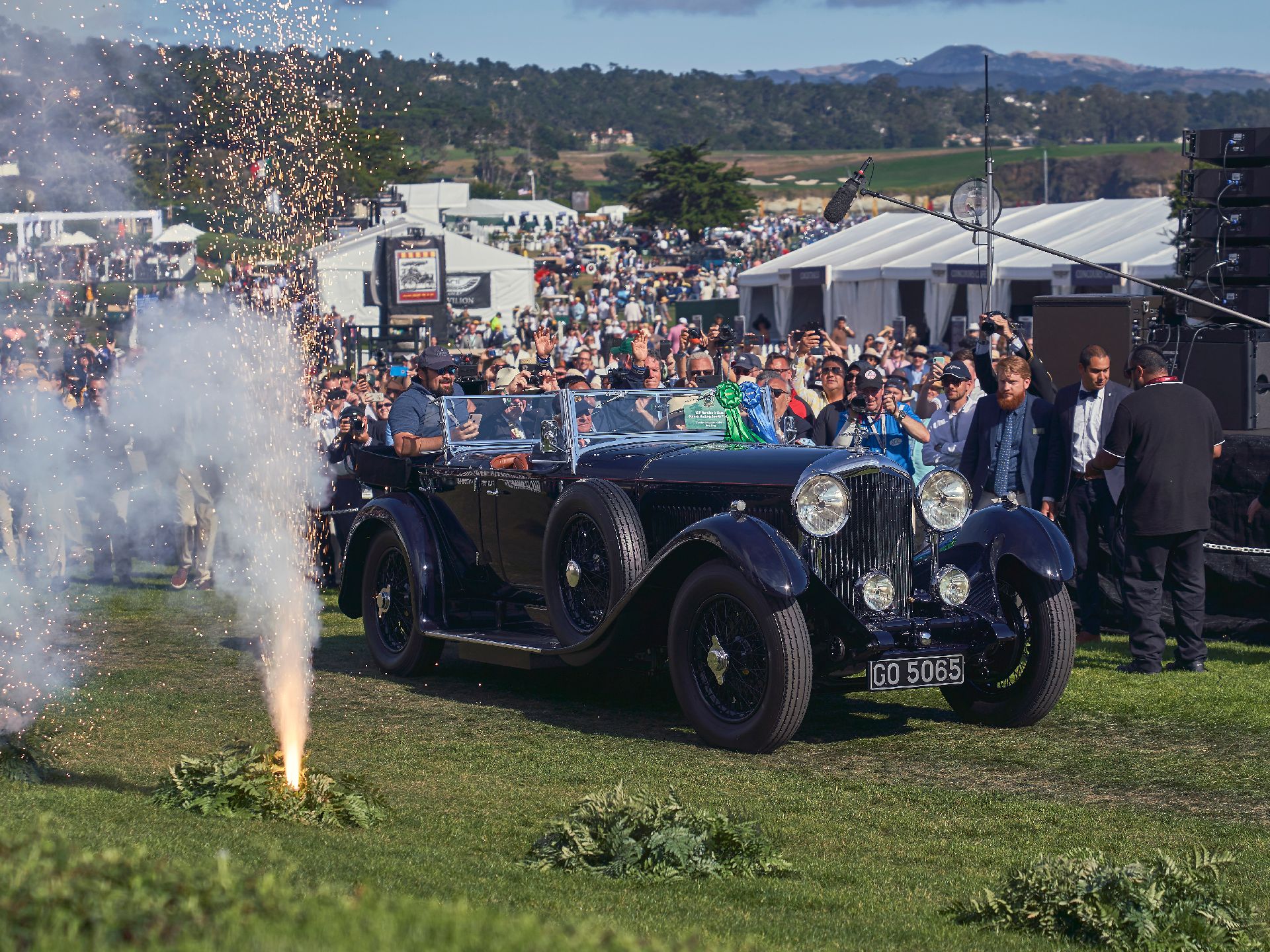 Bentley EXP 100 GT Concept Is Looking Great In California