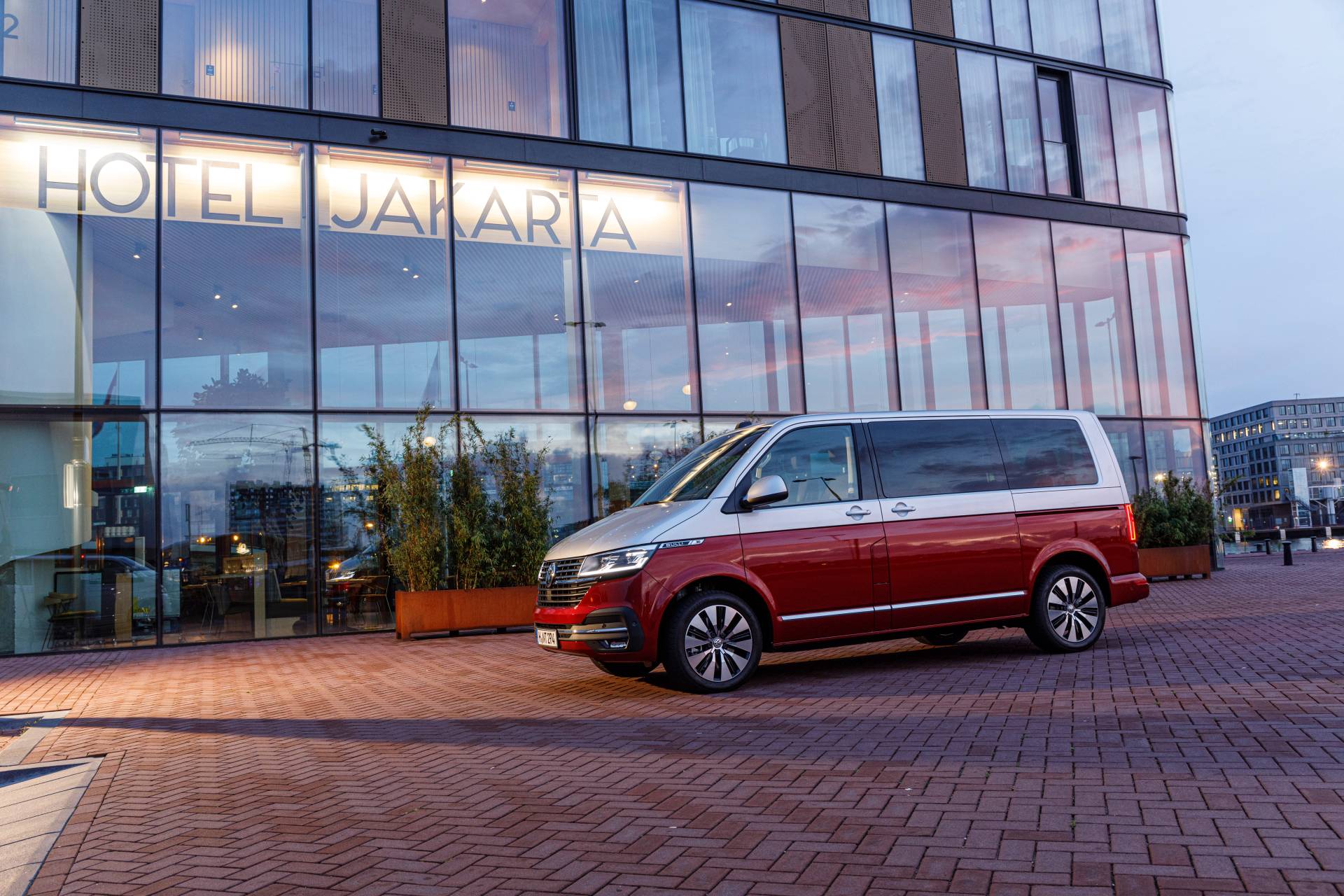 Facelifted 2020 VW Multivan Detailed, On Sale This Fall From €31,000
