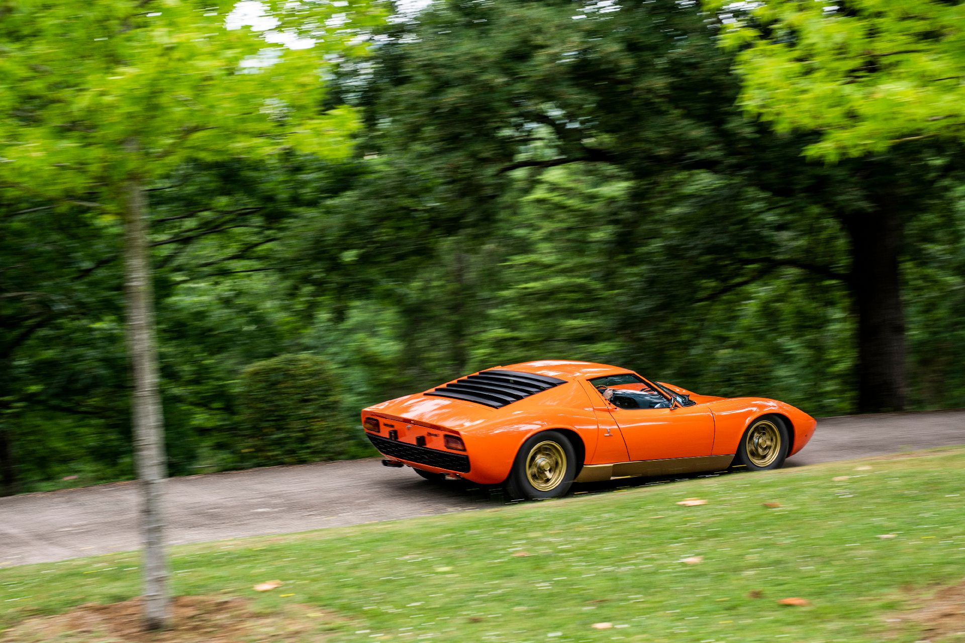 Immaculate 1967 Lamborghini Miura P400 Is A Rare Bull Indeed