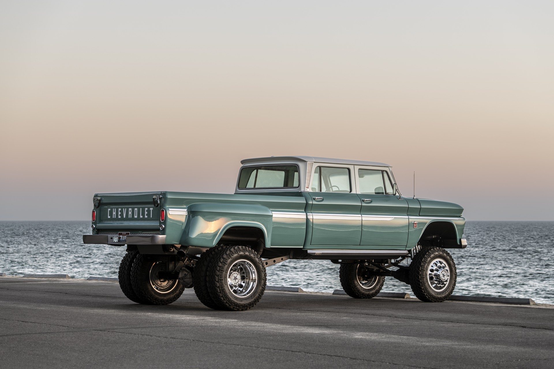 Rtech’s Chevy Ponderosa Will Make You Forget About The Silverado HD