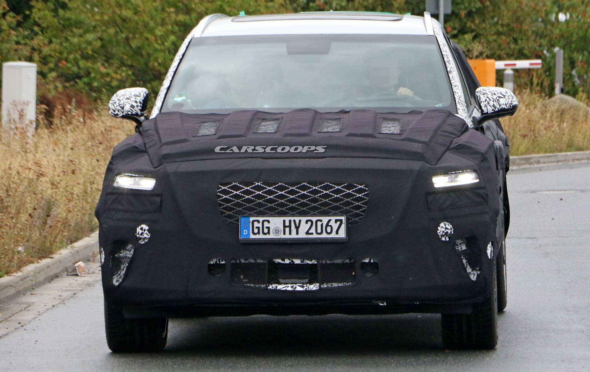 2020 Genesis GV80 Reveals Concept-Inspired Lights, Proportions