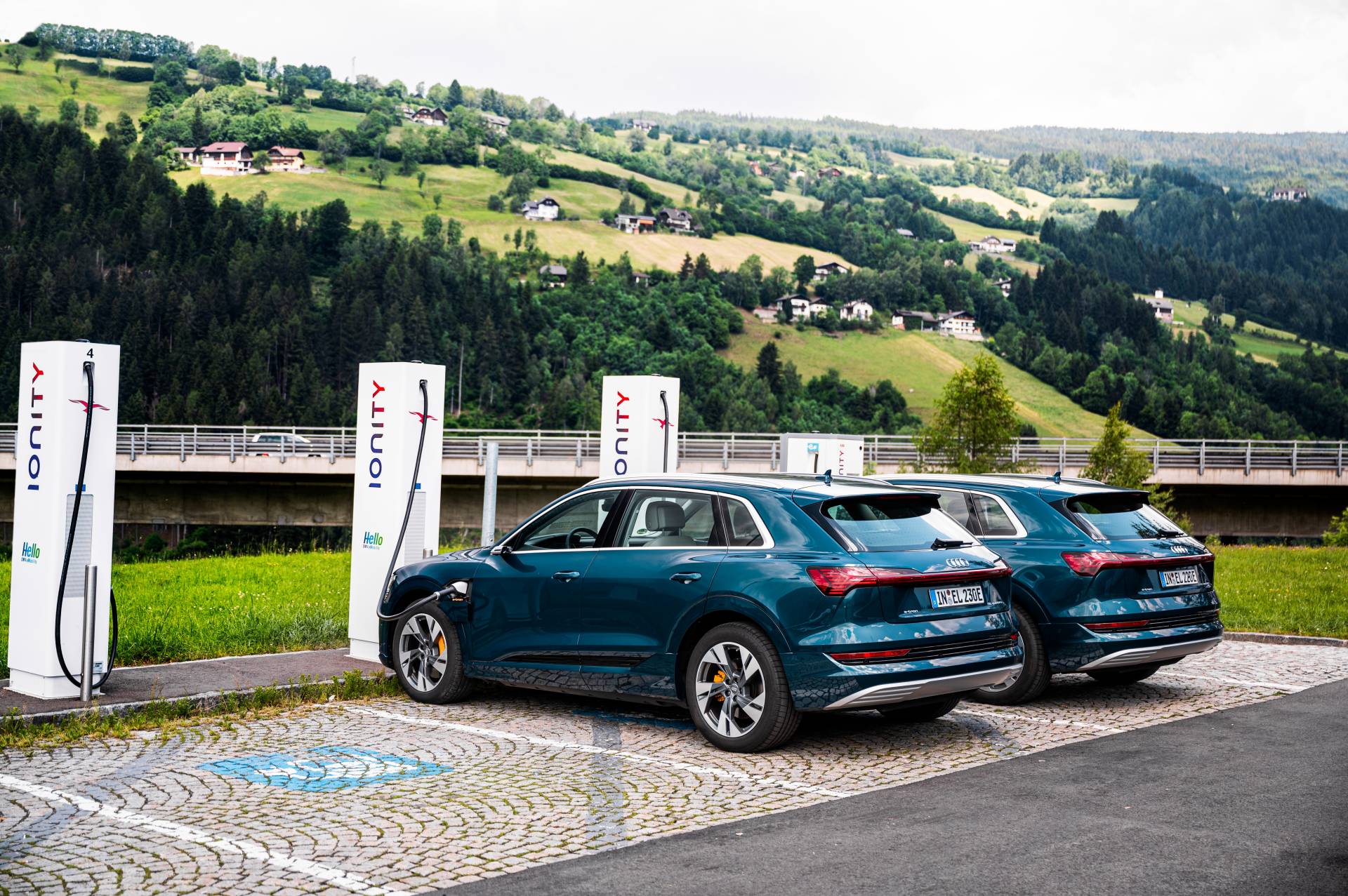 Audi E-Tron Fleet Crosses 10 Countries, Does 1,600 Km In 24 Hours
