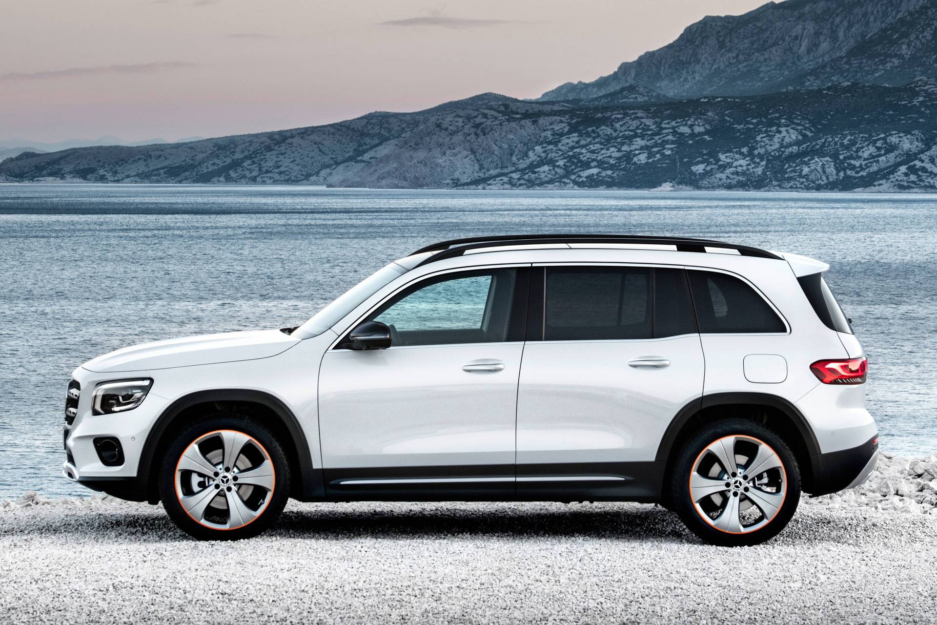 2020 Mercedes-Benz GLB Edition 1 Detailed, Is It Worth An Extra $10k?