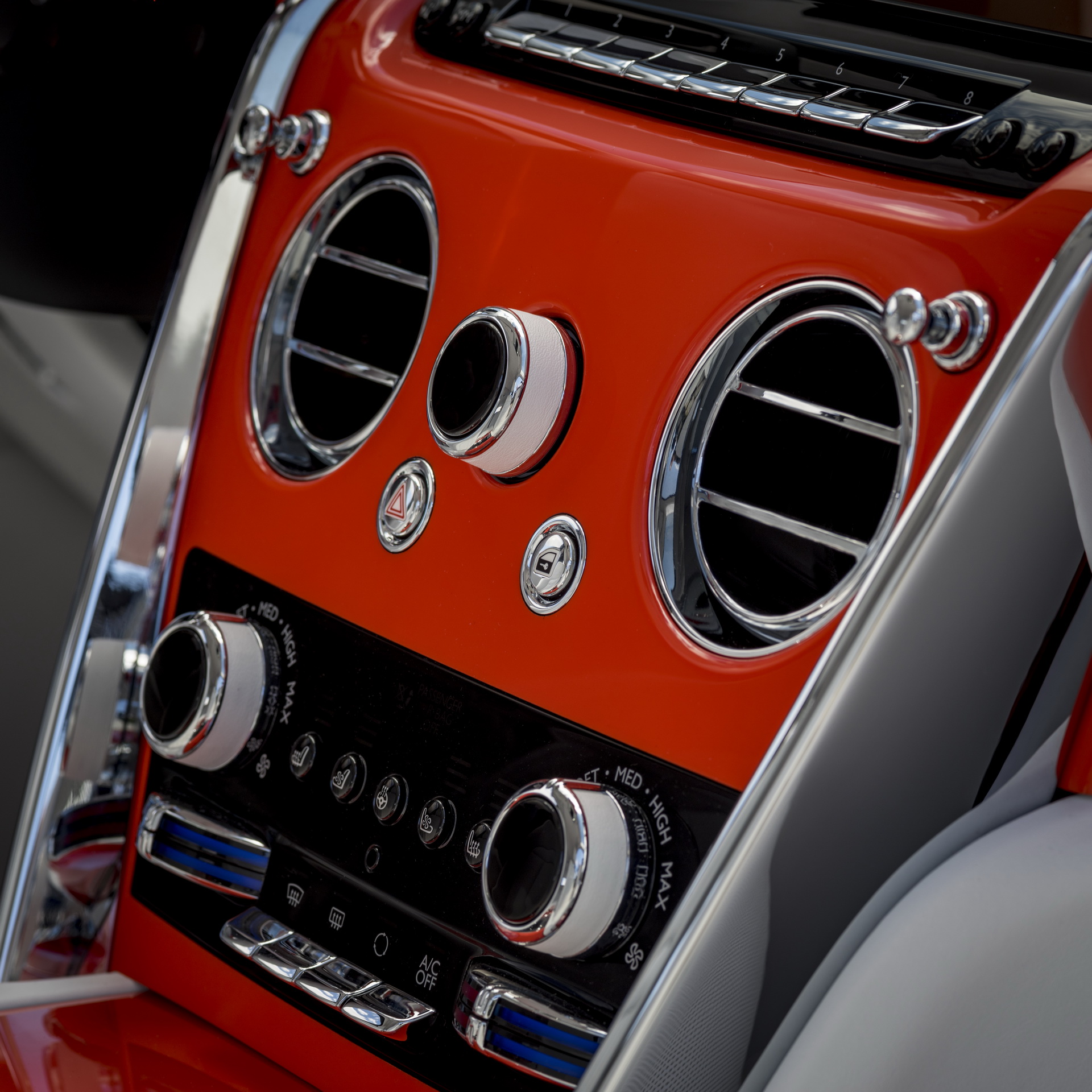 Bespoke Rolls Royce Cullinan Will Attack Your Eyeballs With Its Fux Orange Paint