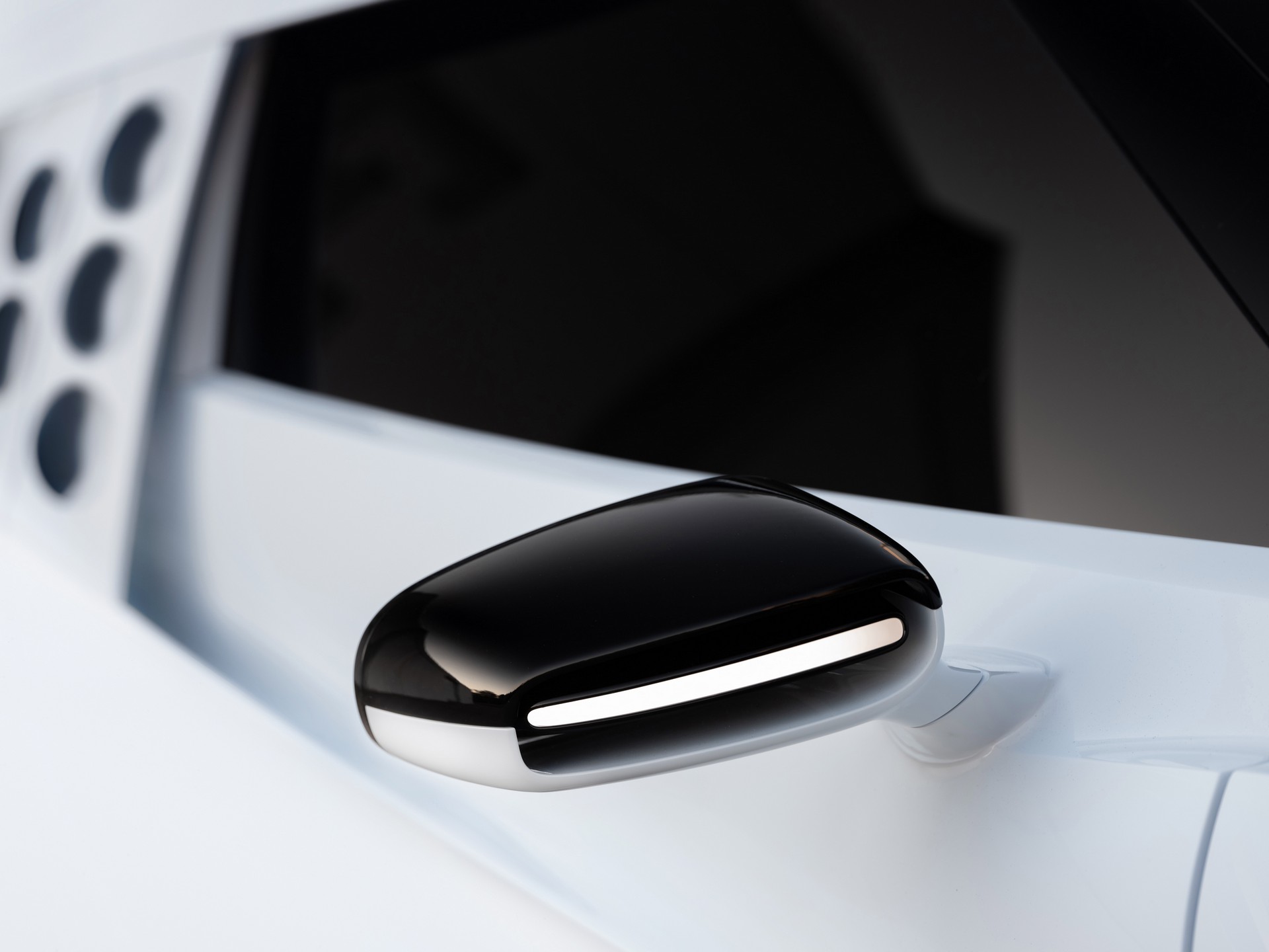 Bugatti’s Centodieci Is A 1,578 HP Tribute To The EB110