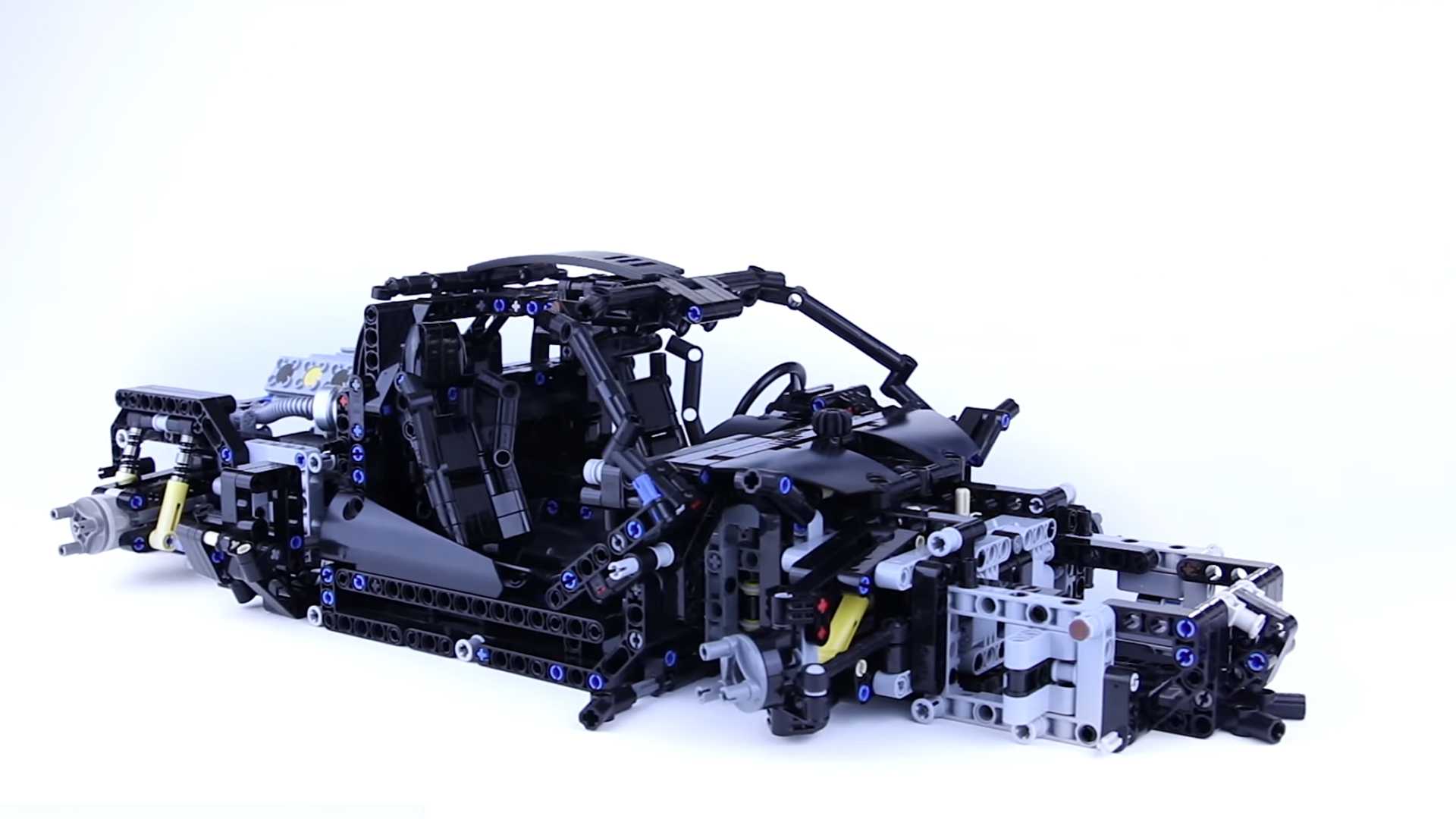 Lego Technic Enthusiast Creates McLaren 720S Model From Scratch