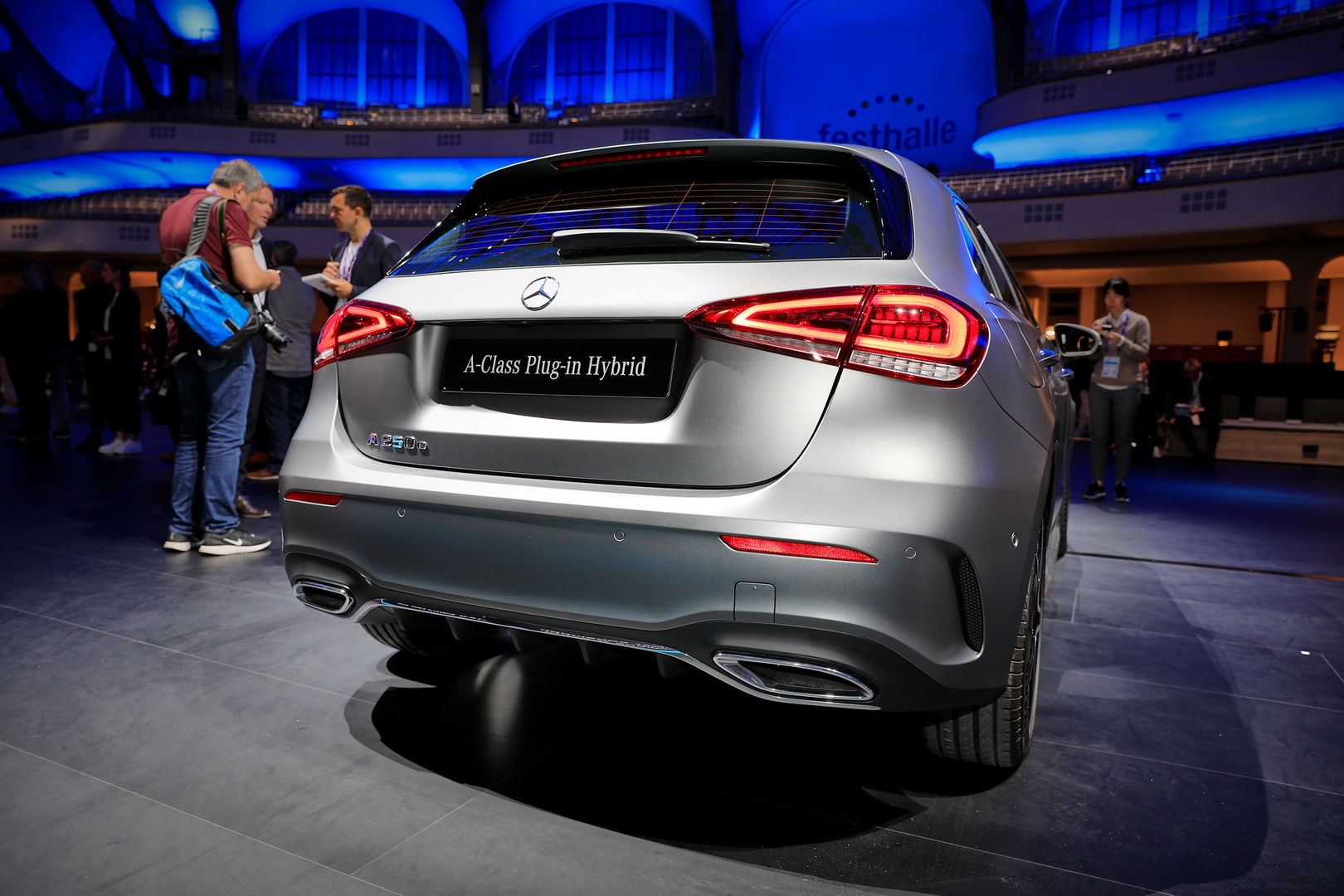 2020 Mercedes-Benz A250e And B250e Plug Into The Heart Of The Compact Segment