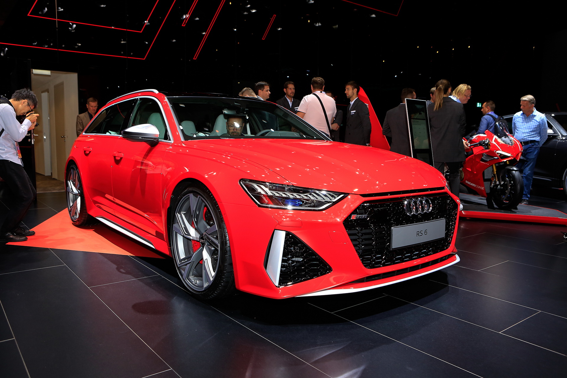 Glossy Red 2020 Audi RS6 Avant Is Frankfurt’s Most Extreme Family Car (And We Love It For That)