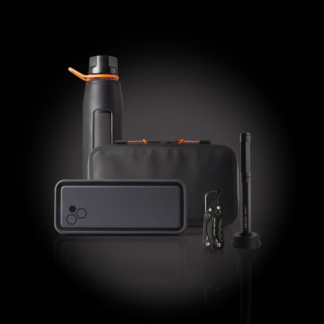 2020 Land Rover Defender Gets Its Own, Extremely Detailed LEGO Technic Set