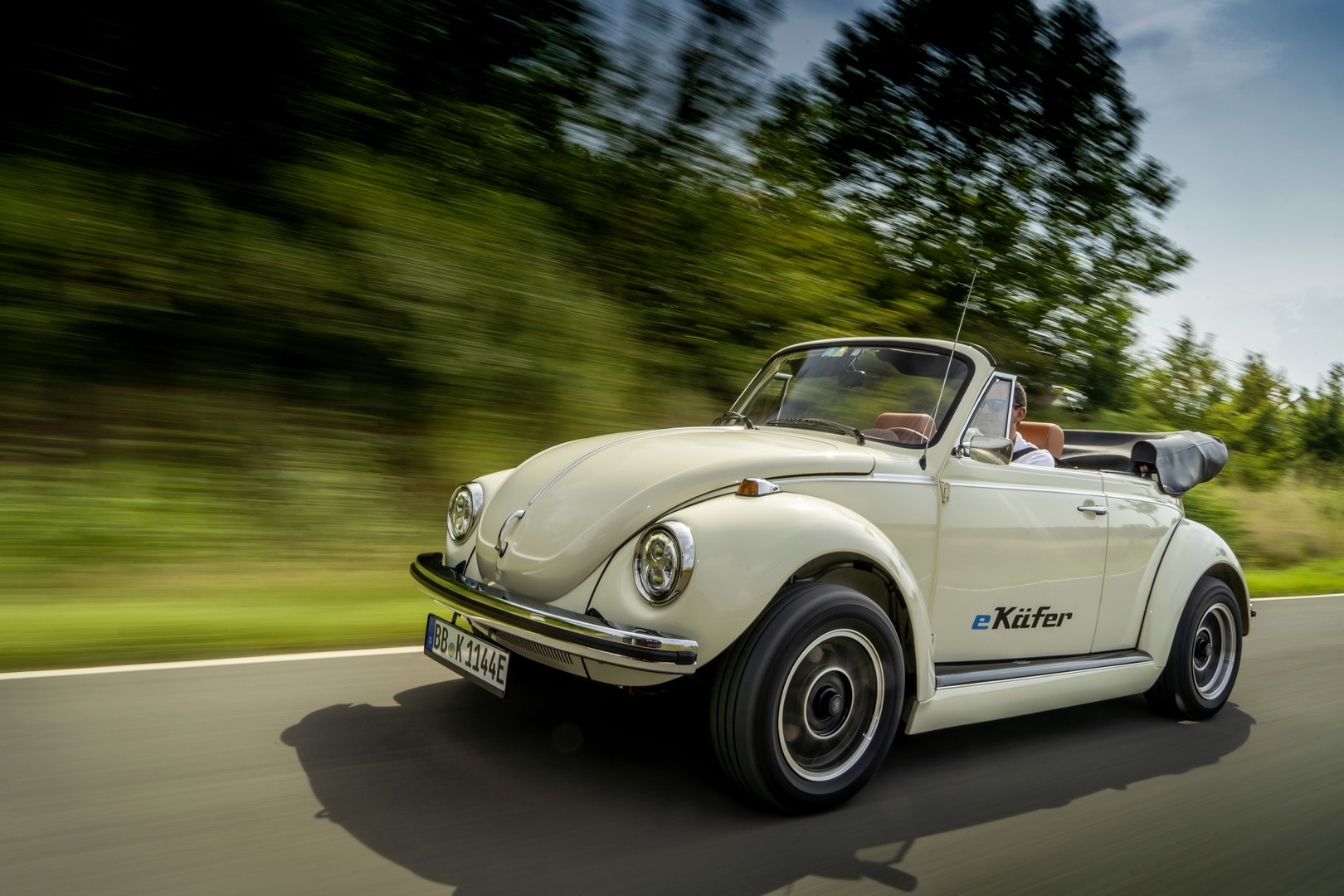 Volkswagen Creates Classic Beetle With e-Up!-Sourced Electric Powertrain