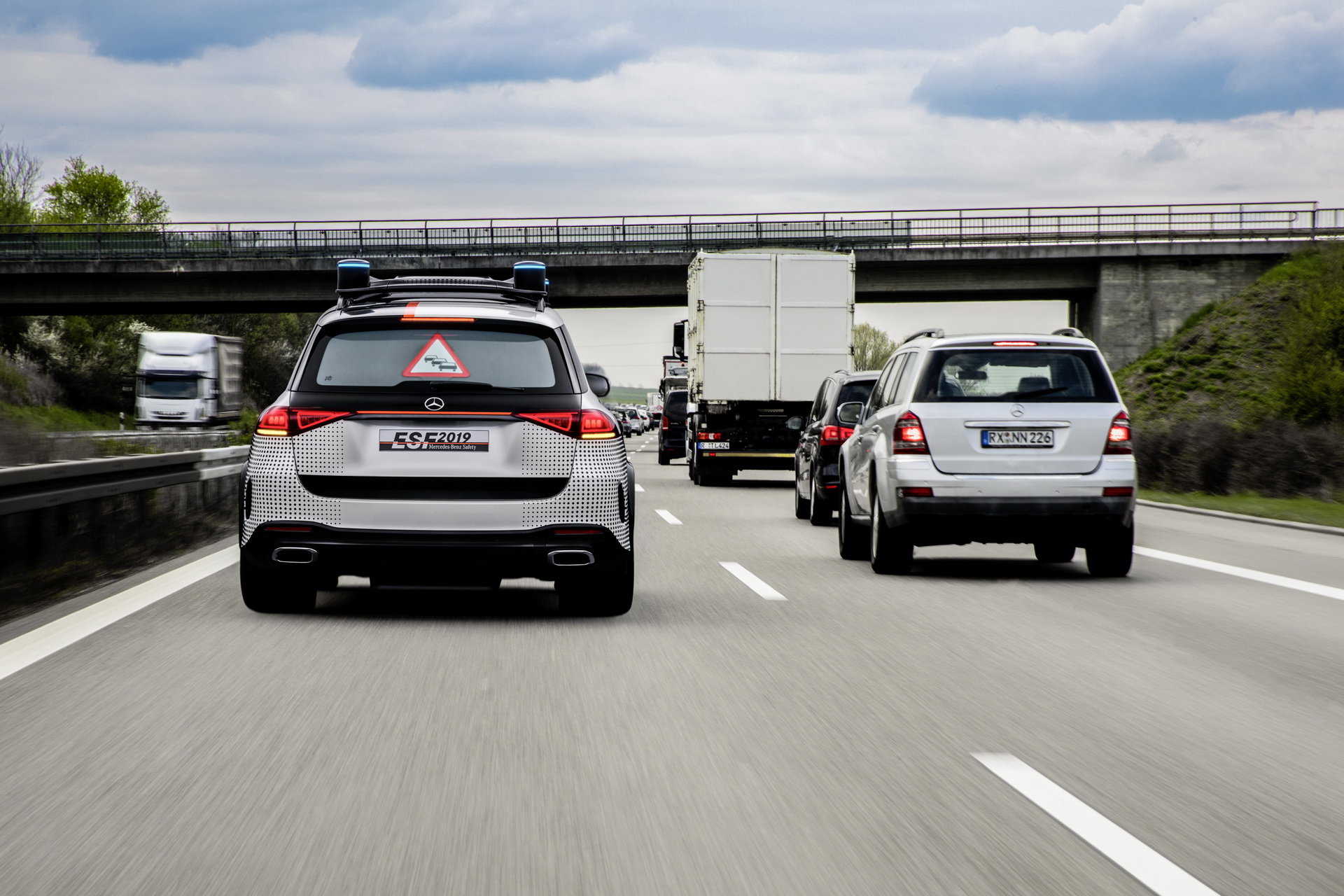 Mercedes’ New Experimental Safety Vehicle Is The World’s Most Clever GLE