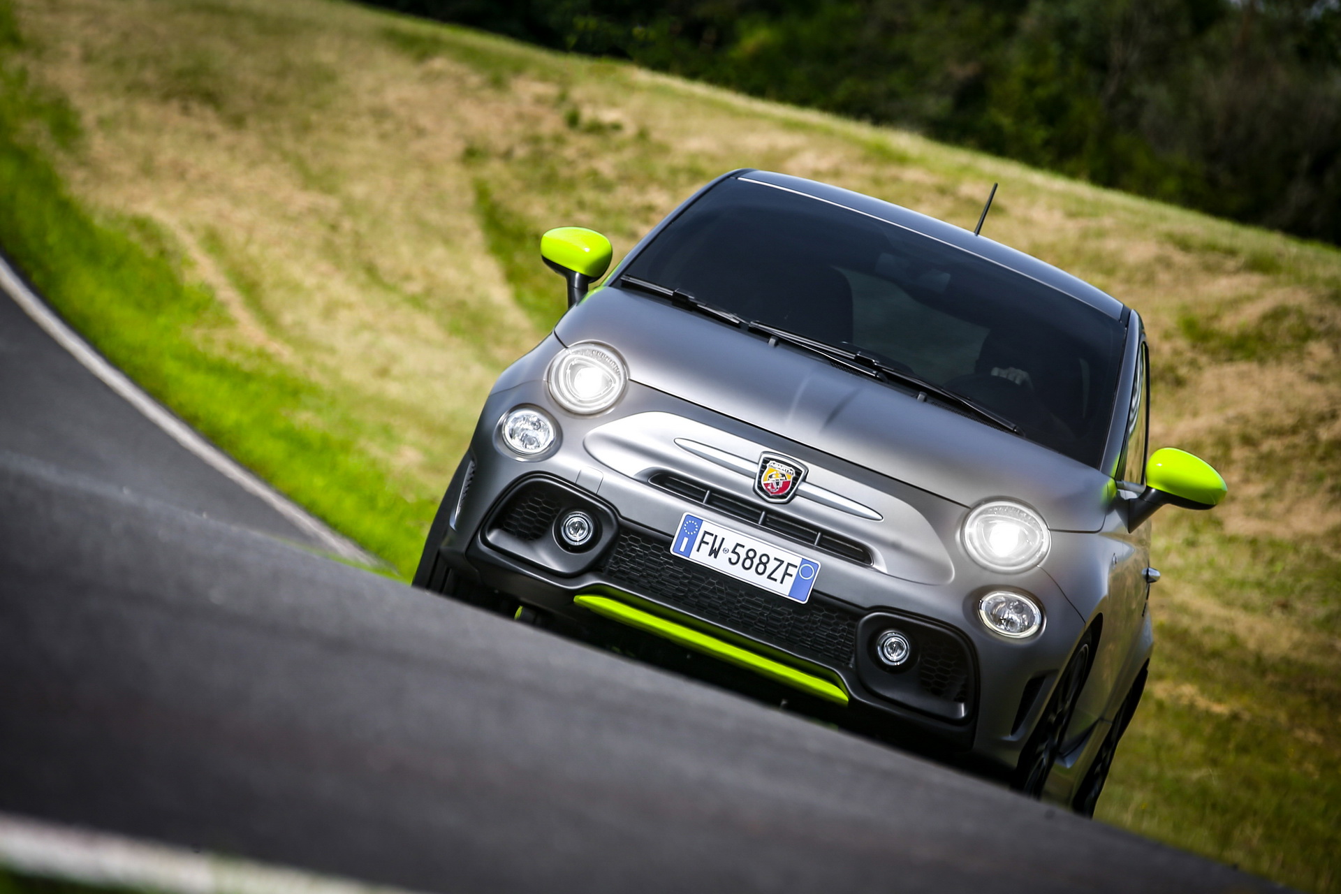 New Abarth 595 Pista Packs 165 PS In A More Focused Chassis