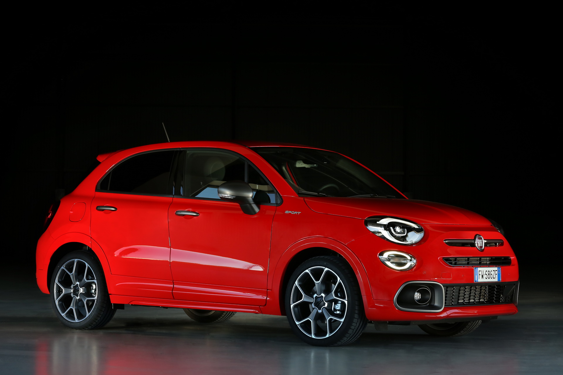 New, Range-Topping Fiat 500X Sport Offers Better Handling And Sharper Looks