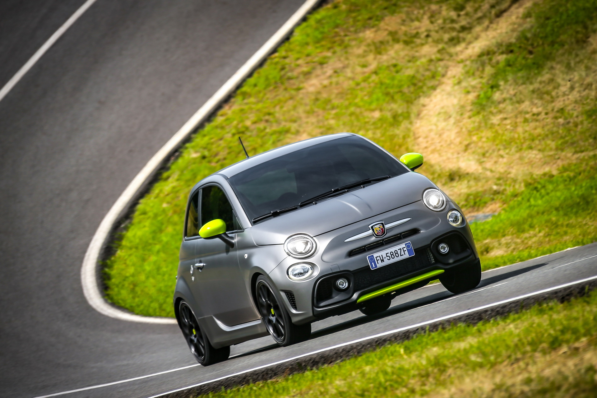 New Abarth 595 Pista Packs 165 PS In A More Focused Chassis
