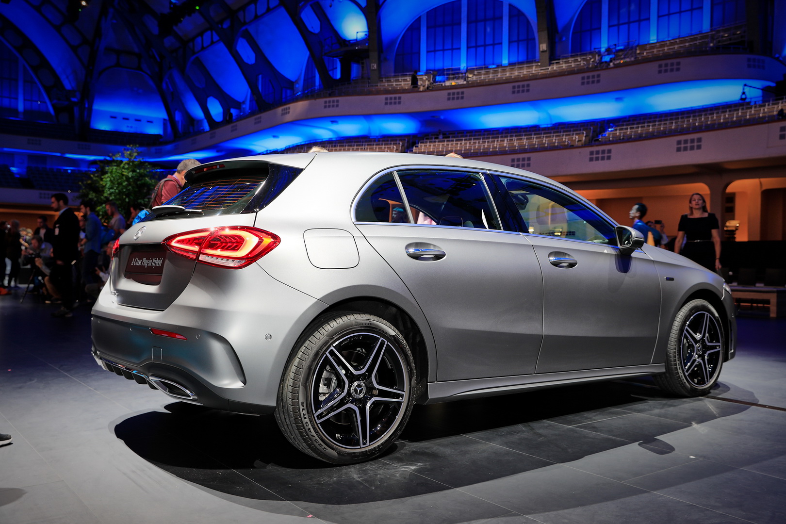 2020 Mercedes-Benz A250e And B250e Plug Into The Heart Of The Compact Segment