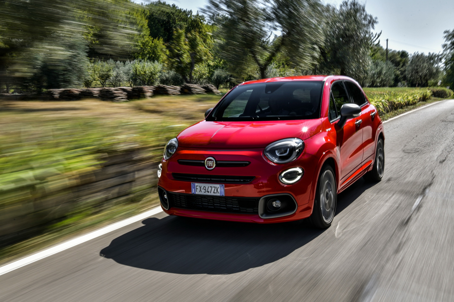 New, Range-Topping Fiat 500X Sport Offers Better Handling And Sharper Looks