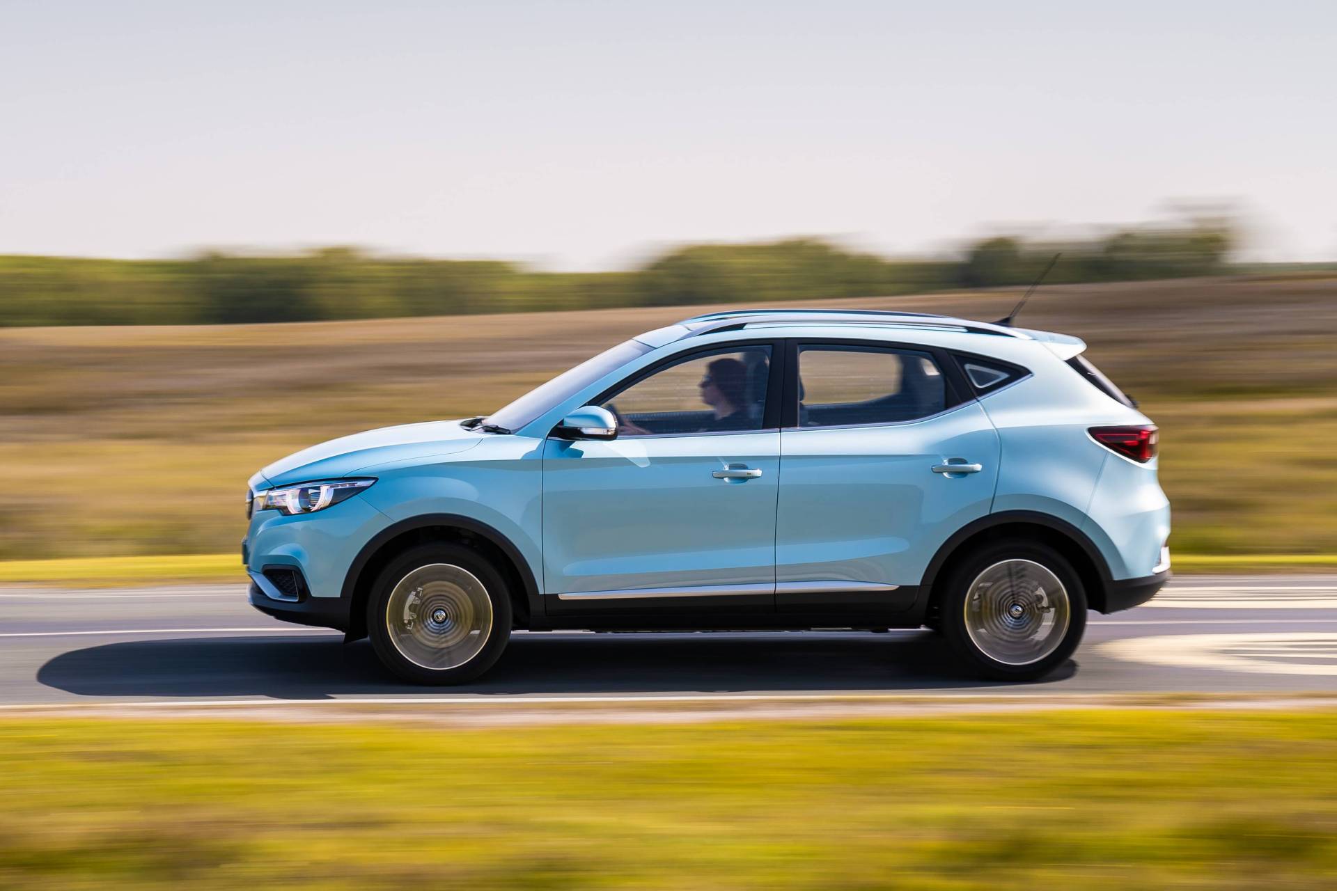 MG Racks Up 2,000 Orders For ZS EV, Extends Discounts To Next 1,000 Buyers